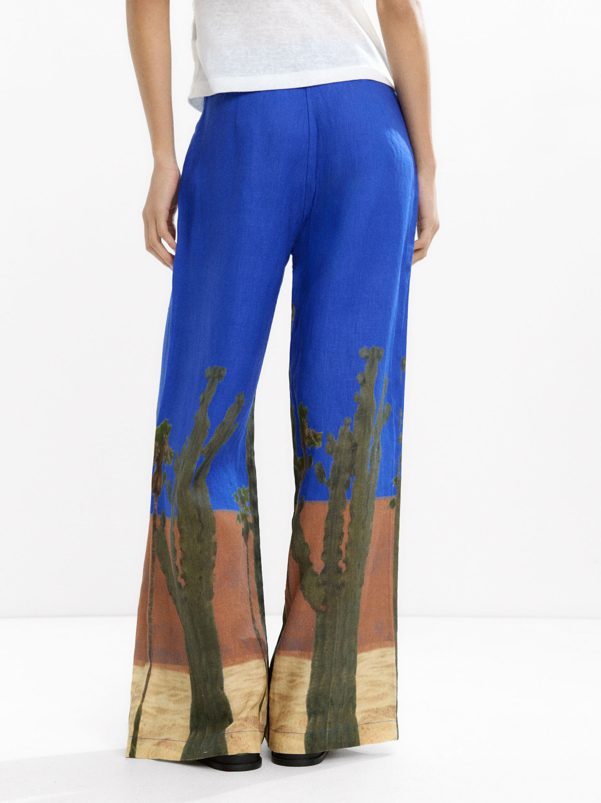 100% linen printed trousers image number 4.0