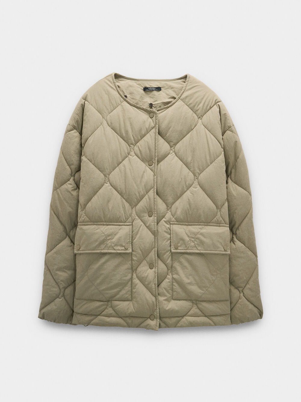 Abrigo acolchado con capucha extraíble
