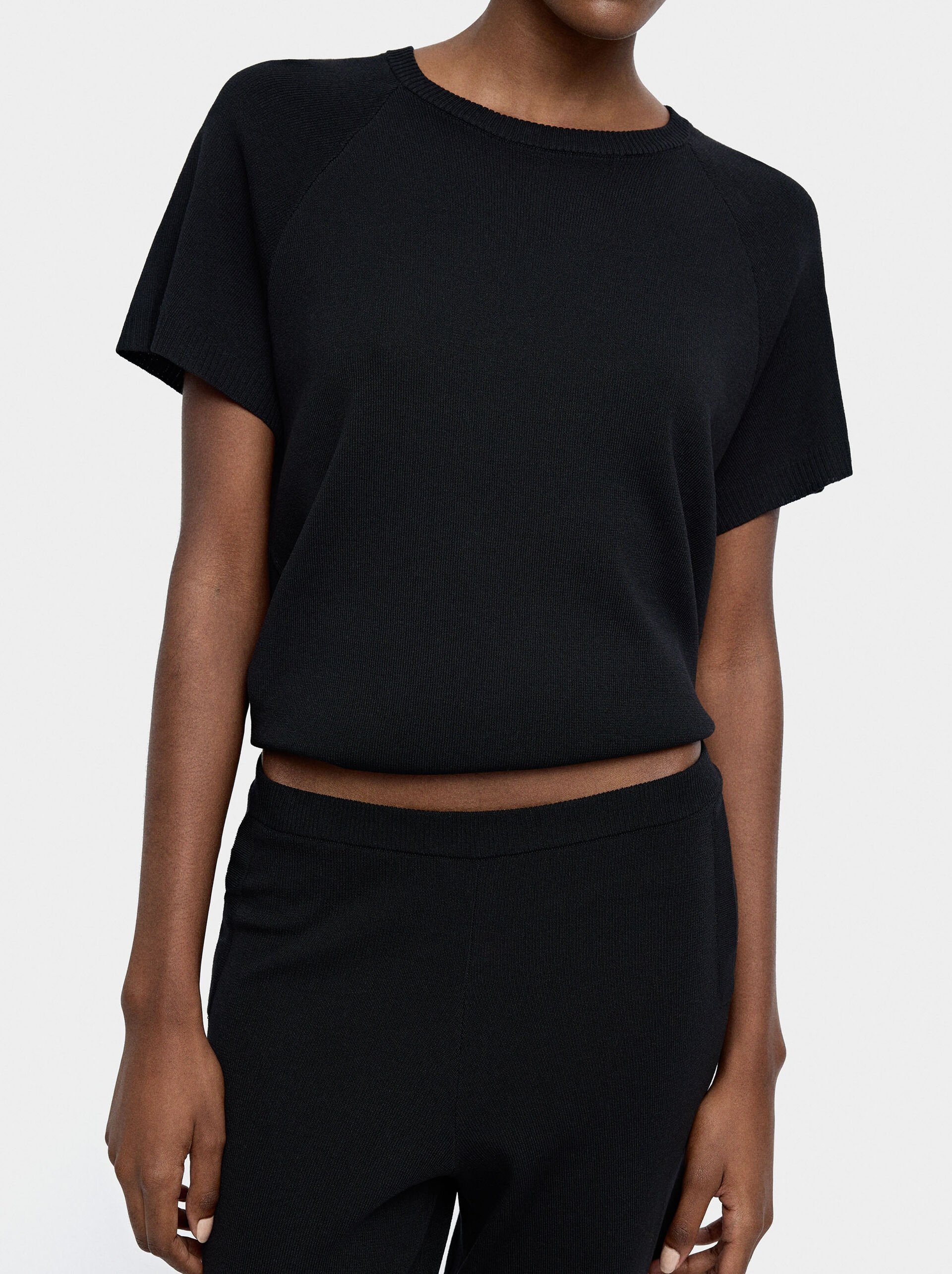 Knit T-shirt image number 4.0