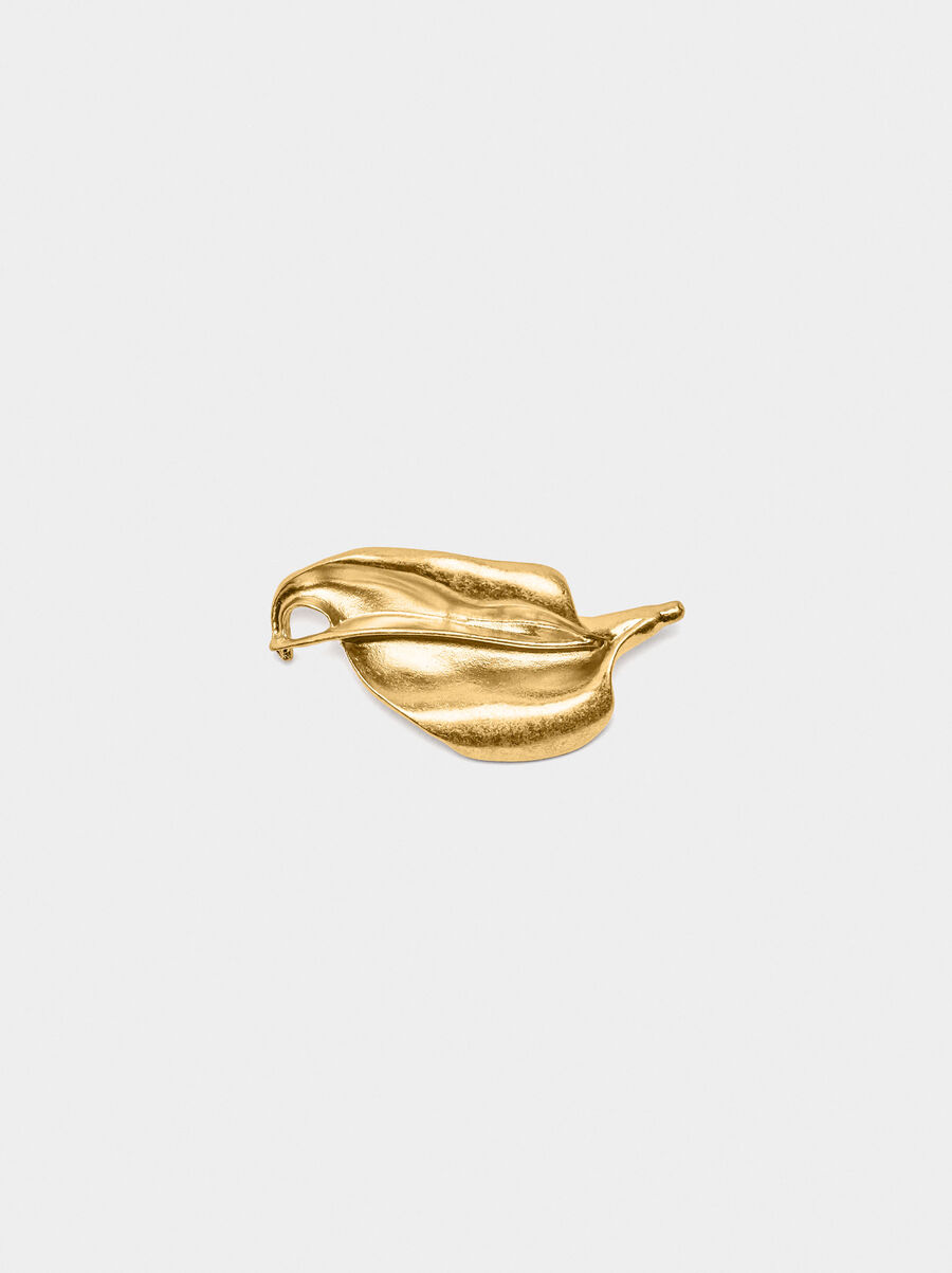 Leaf brooch