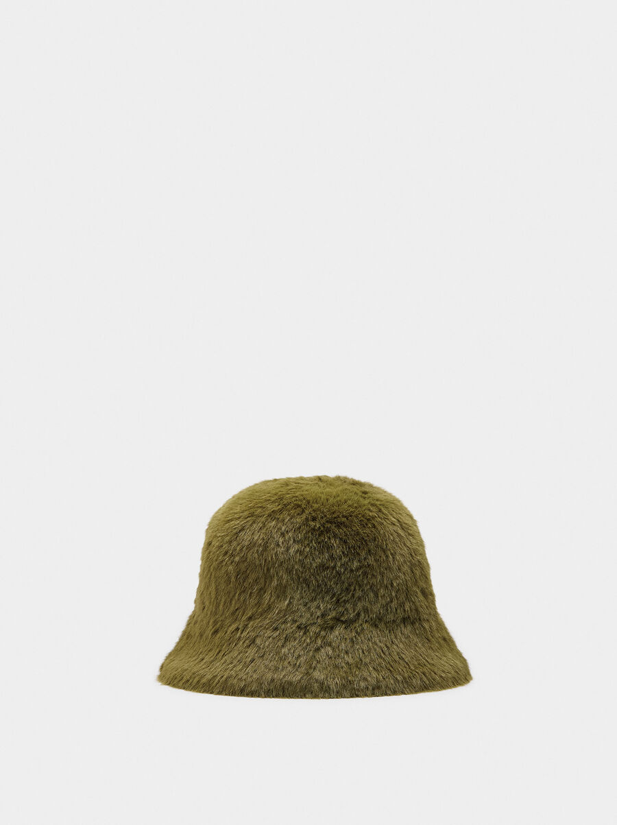 Bucket hat with fur effect