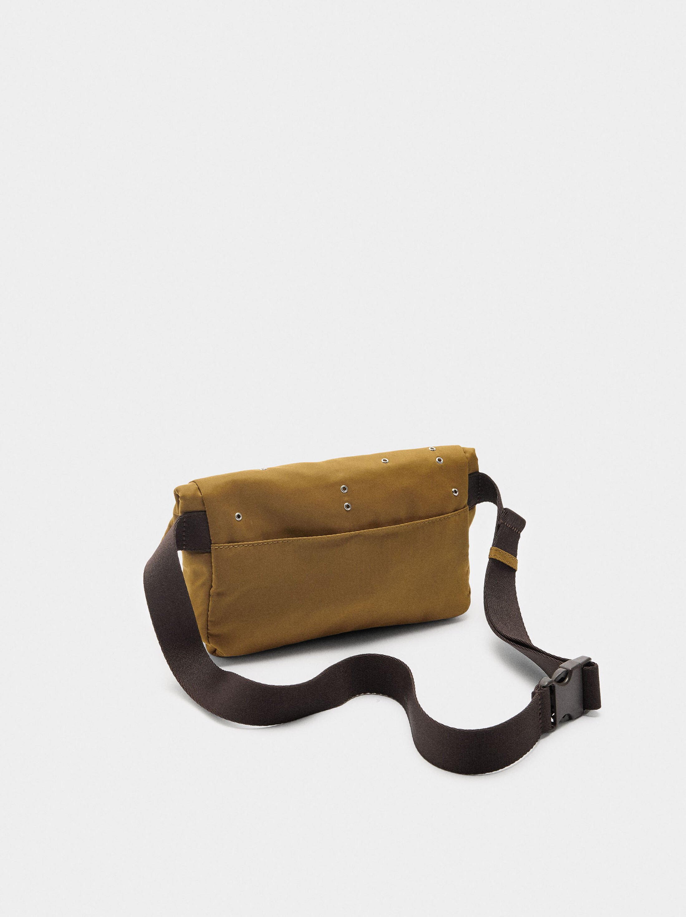 Belt bag of nylon with studs image number 2.0