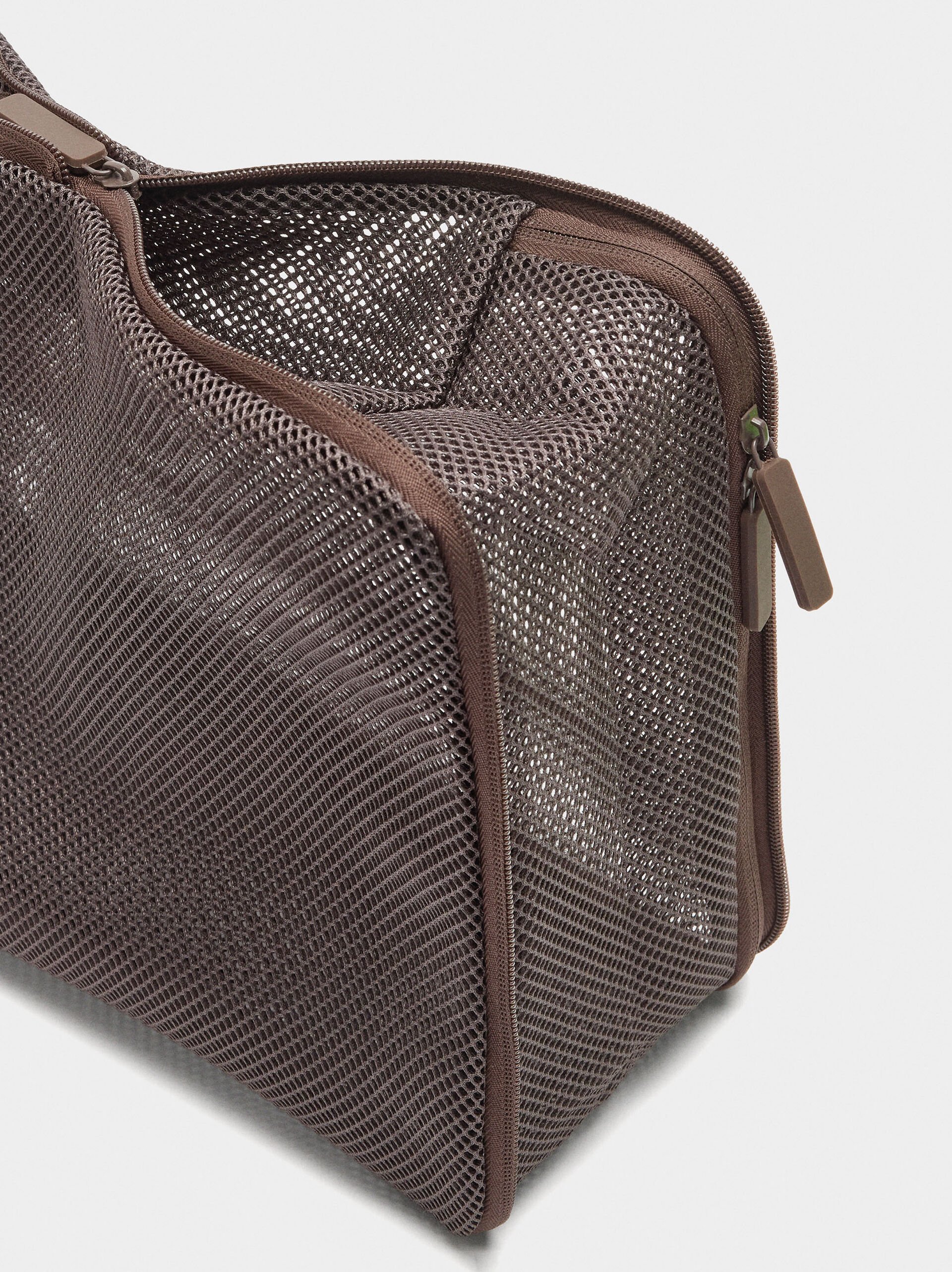 Necessaire in rete image number 2.0