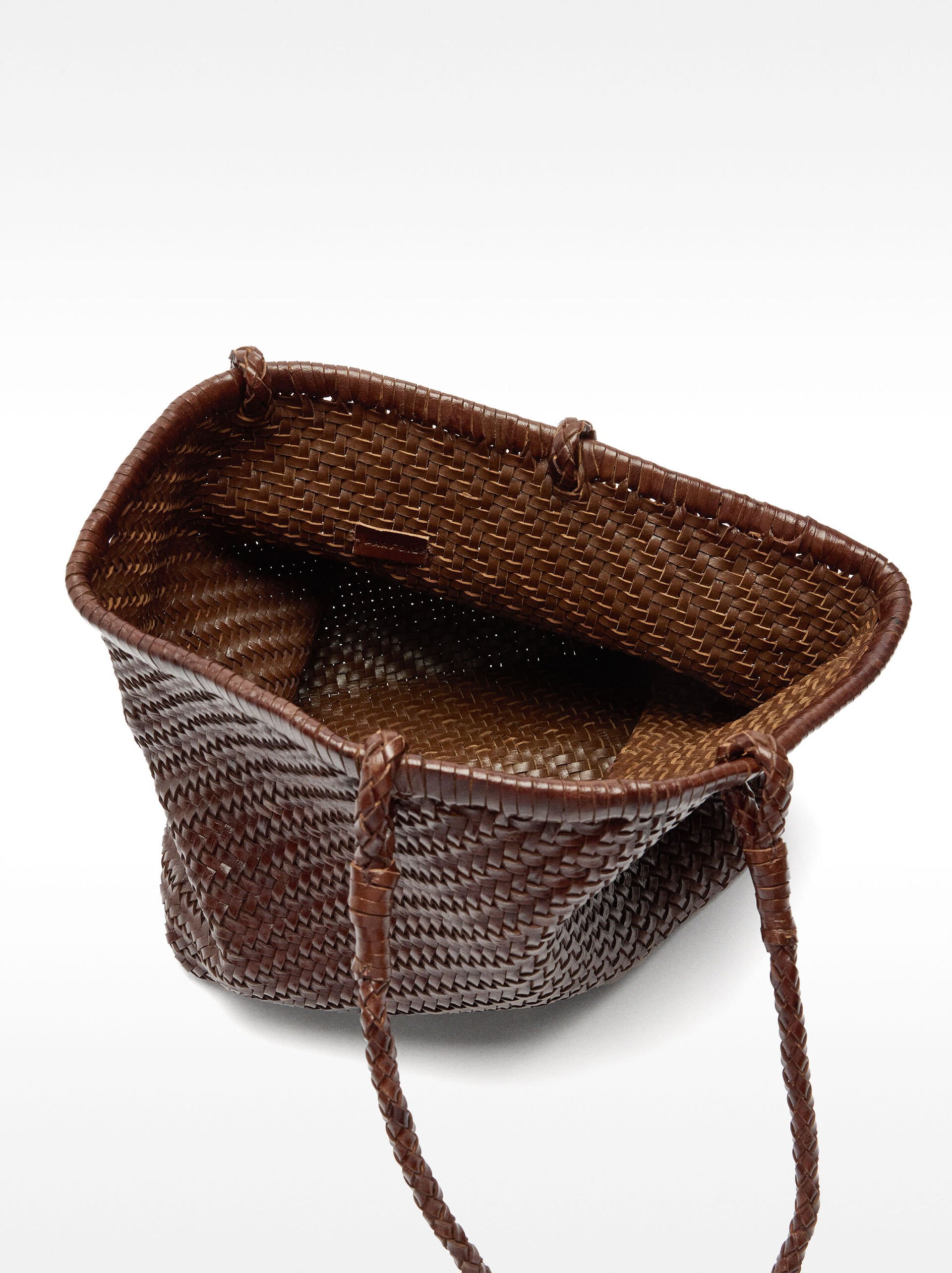 Woven leather shopper bag image number 5.0