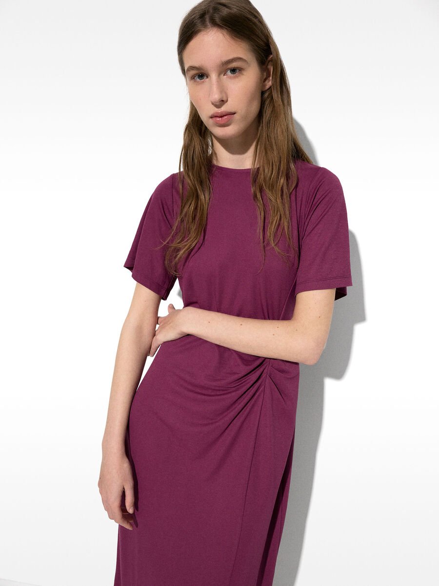 Langkleid mit Raffung