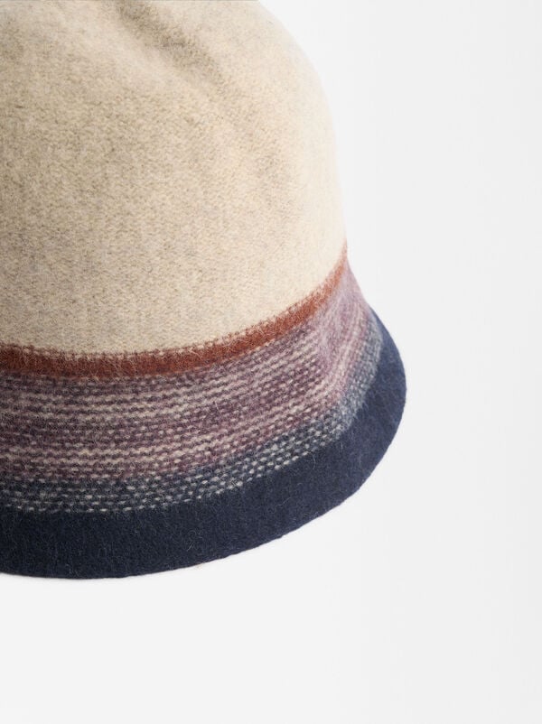 Wool bucket hat