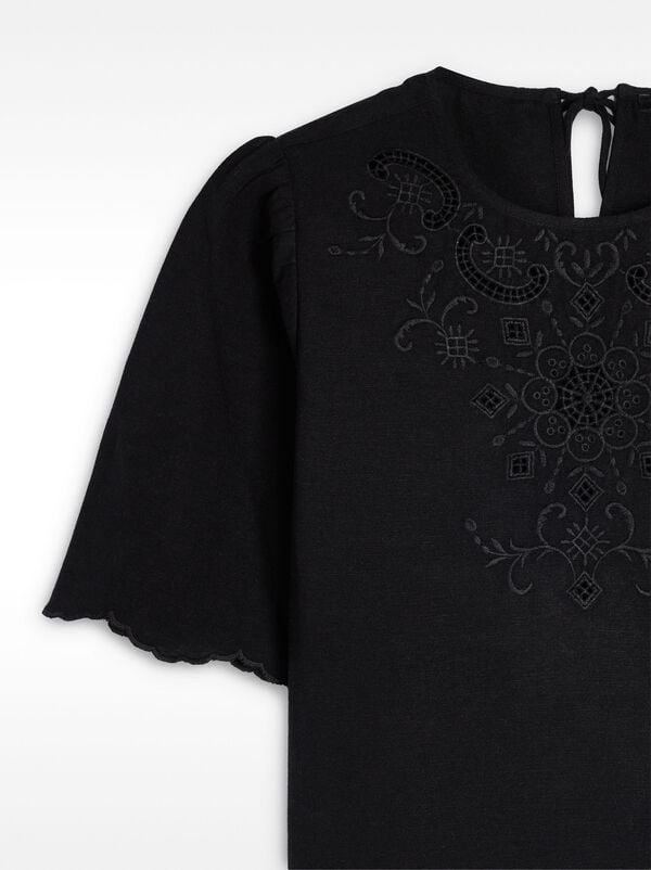 Blouse courte avec broderies