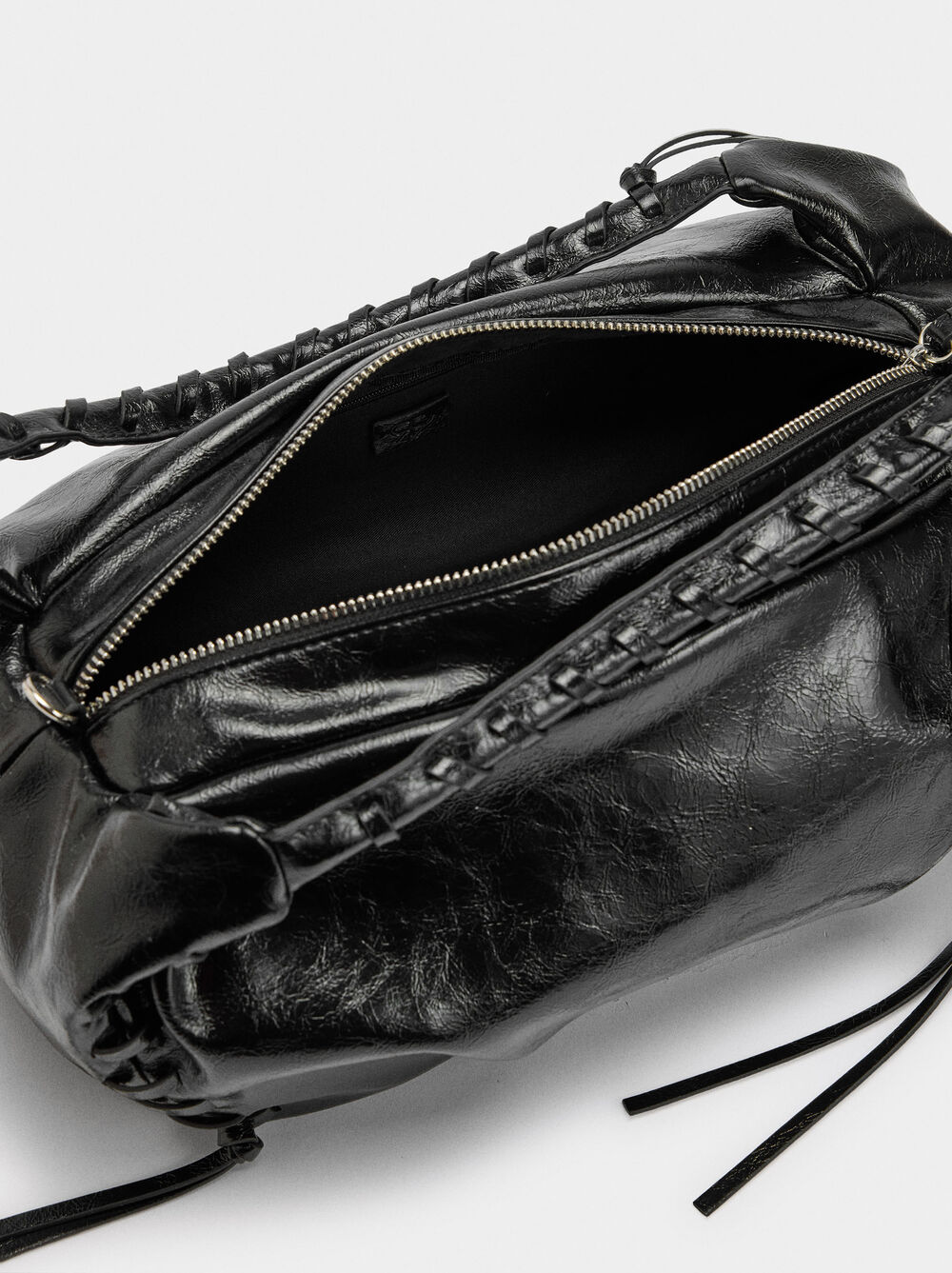 Handbag with patent finish