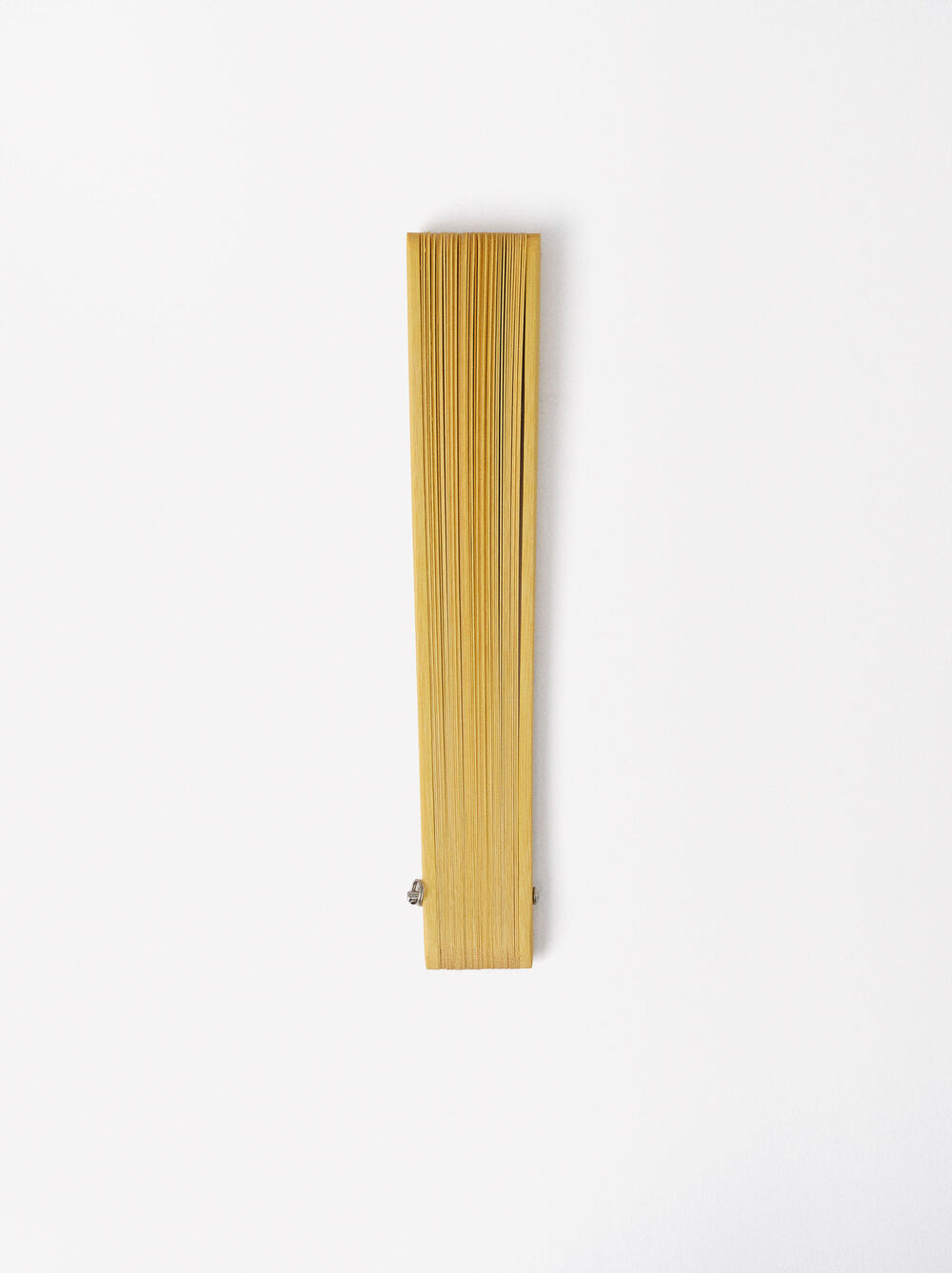 Ventaglio Bambù Motivo Traforato