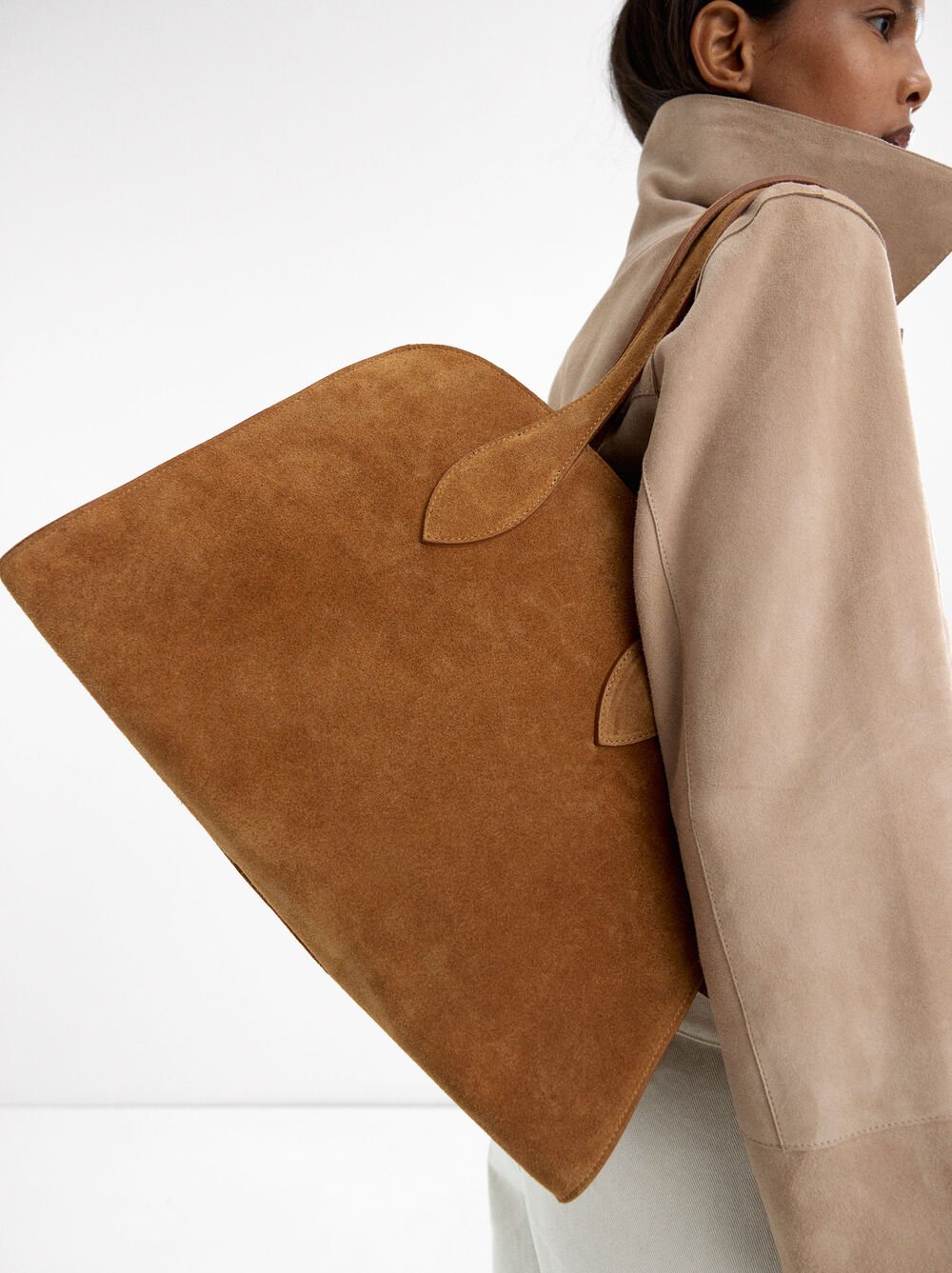 Leather tote bag