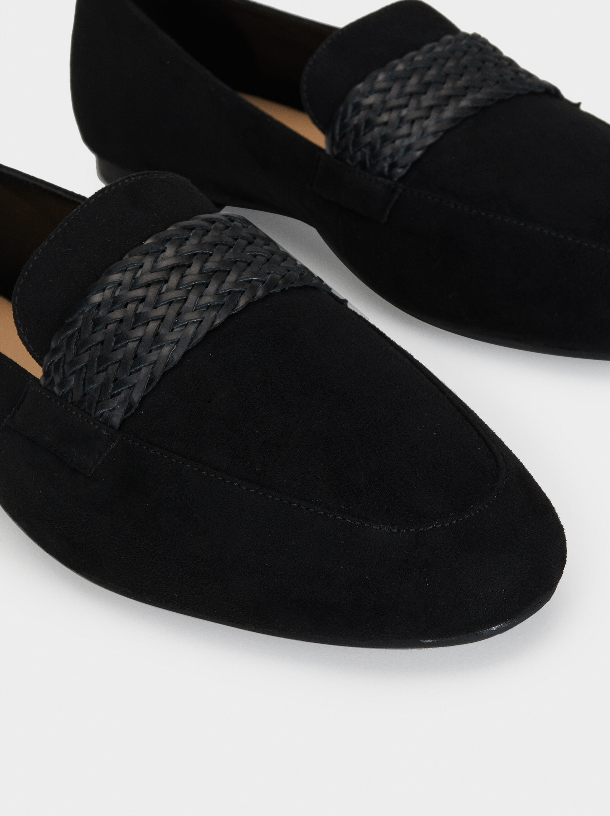 exclusive shoes online