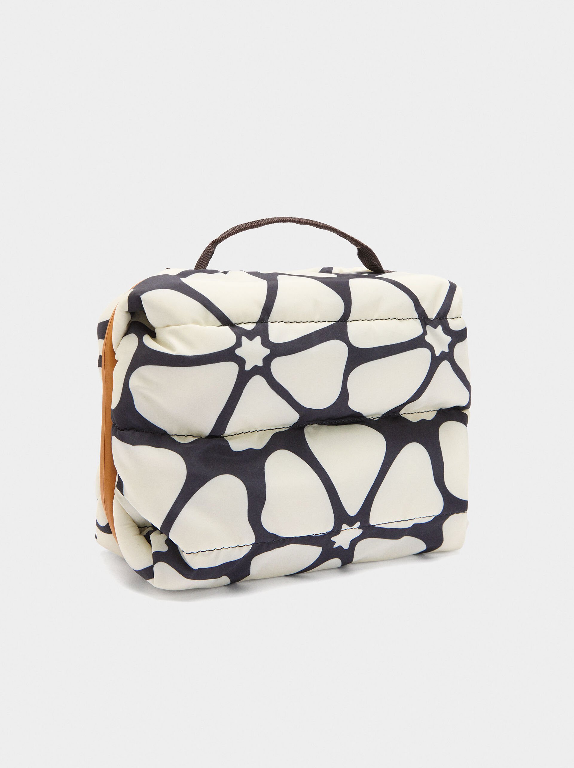 Printed nylon toiletry bag image number 2.0