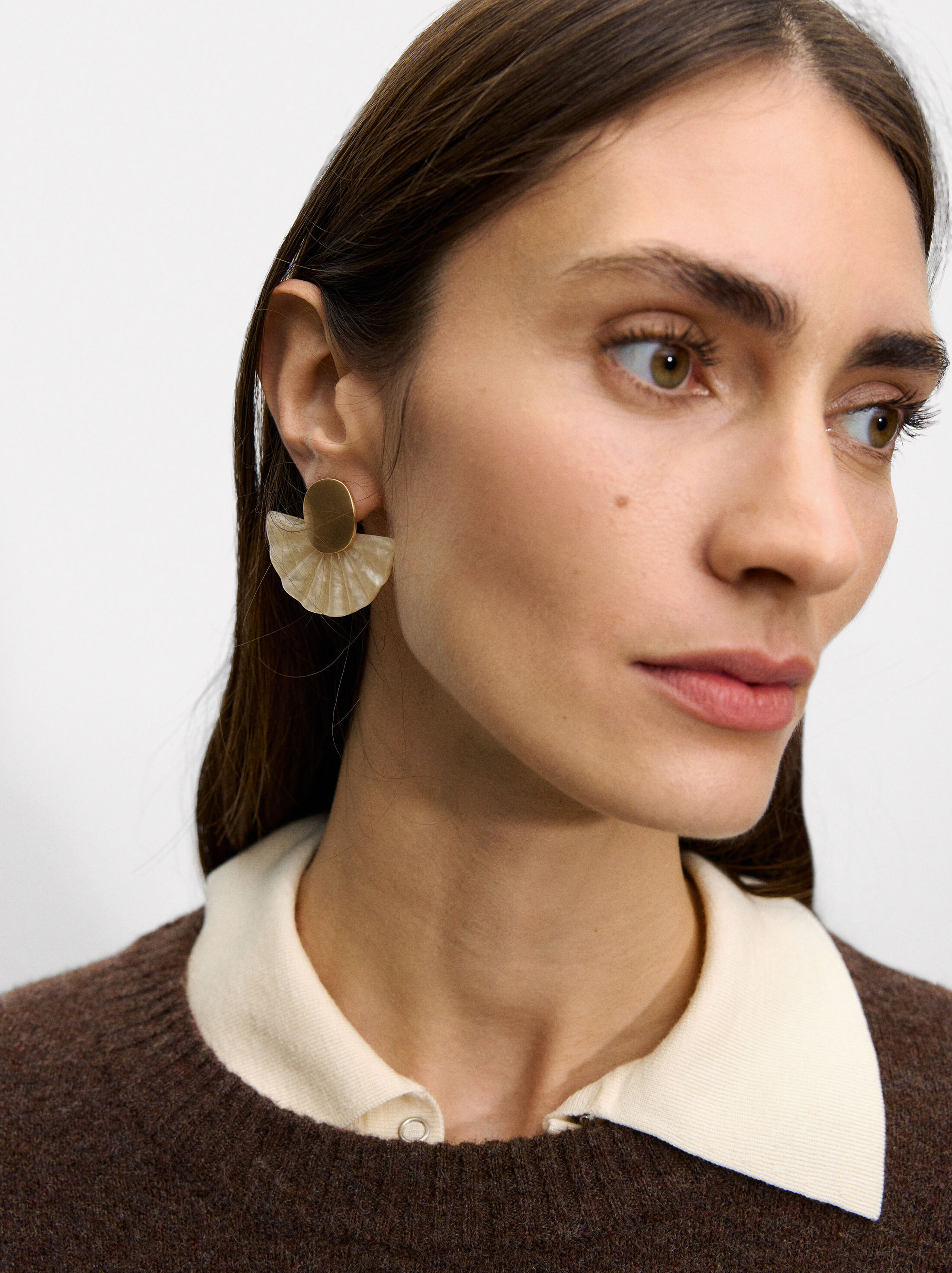 Fan earrings with resin image number 1.0