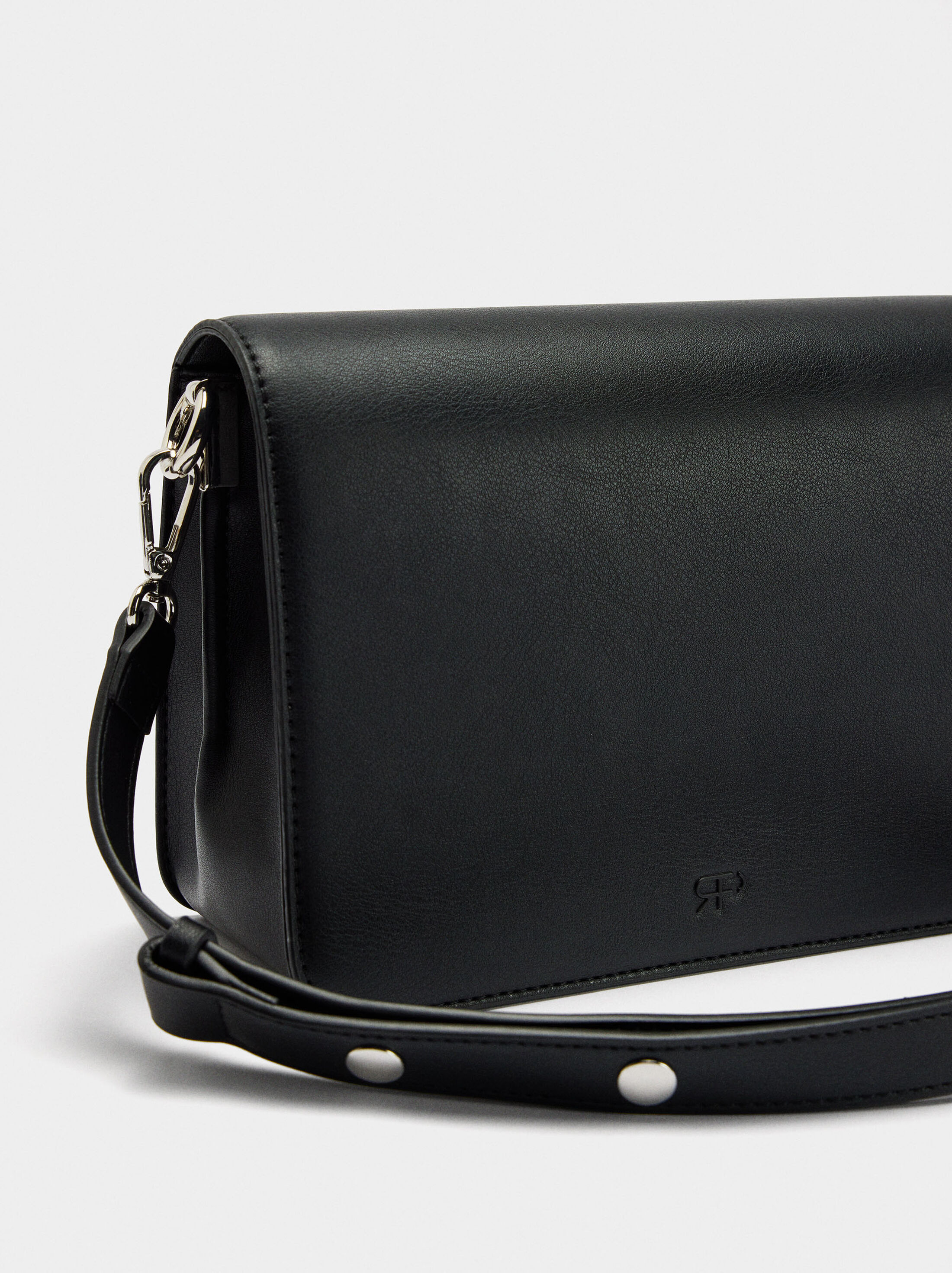 Plain crossbody bag with flap image number 1.0