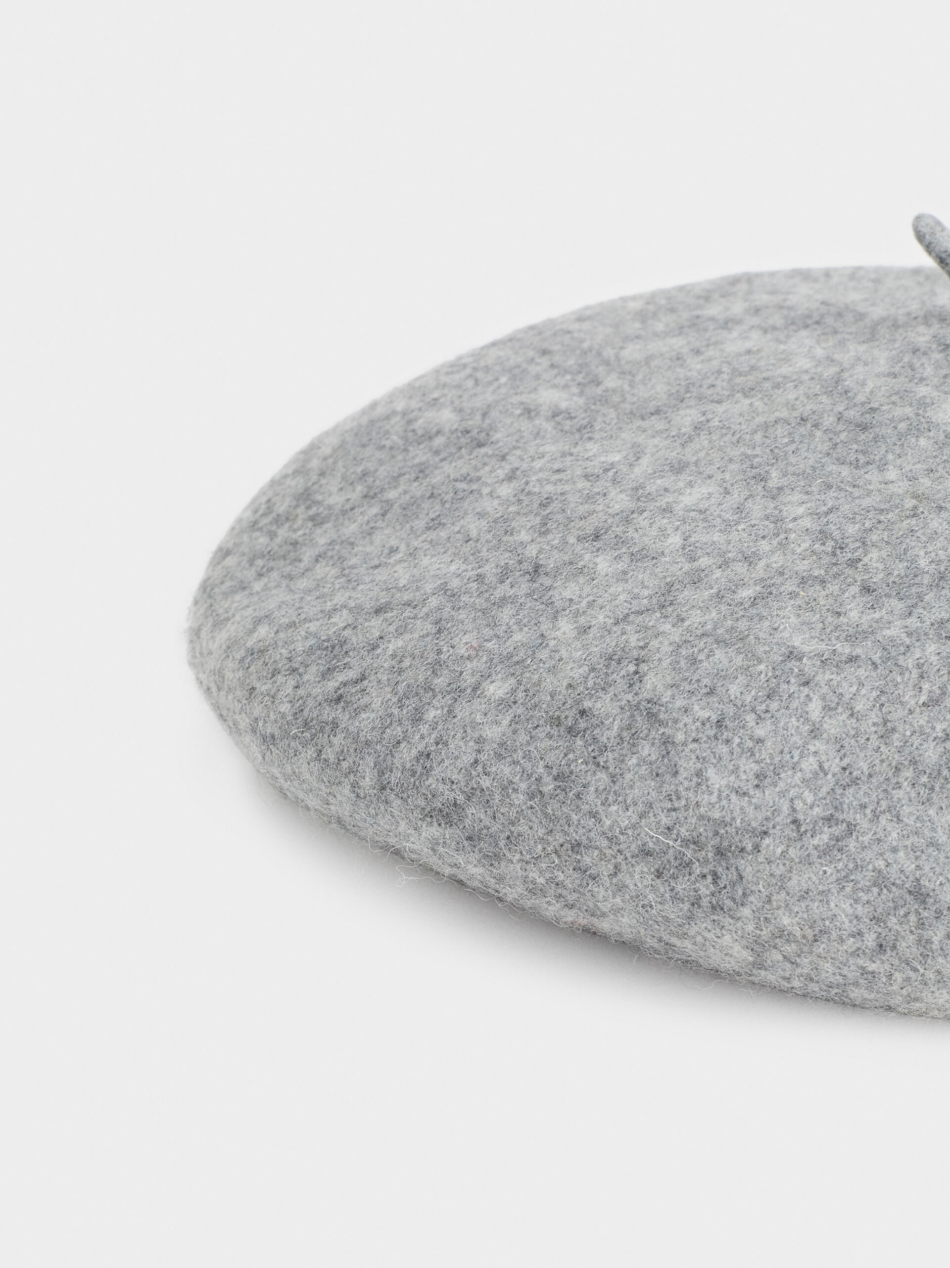 Wool beret image number 1.0