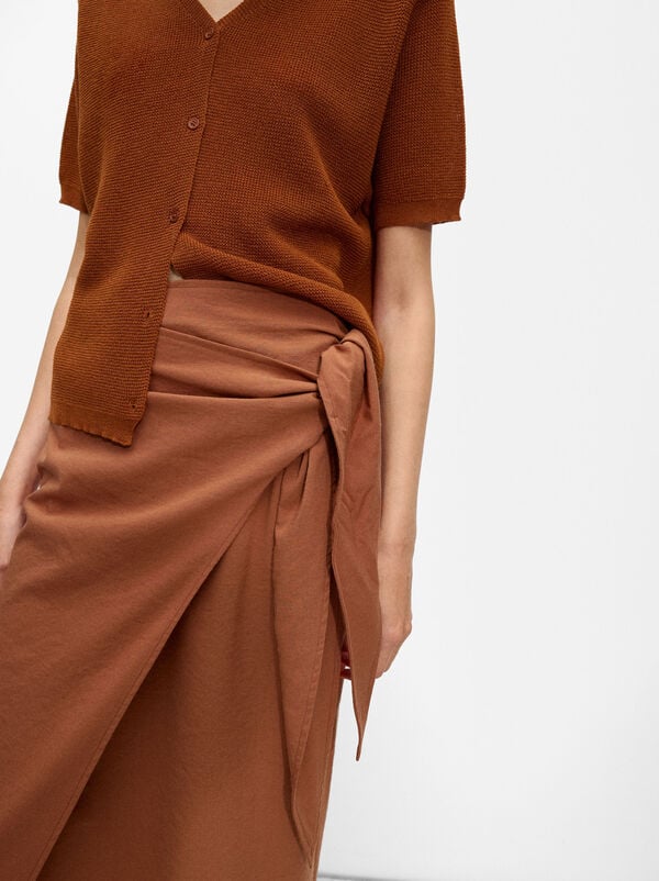Midi skirt with knot