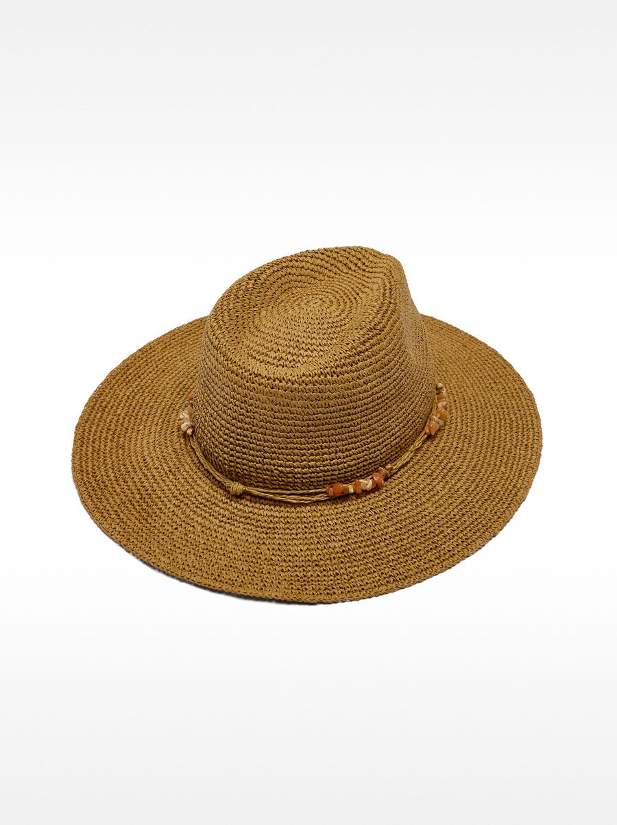 Straw-effect hat with shells and stones