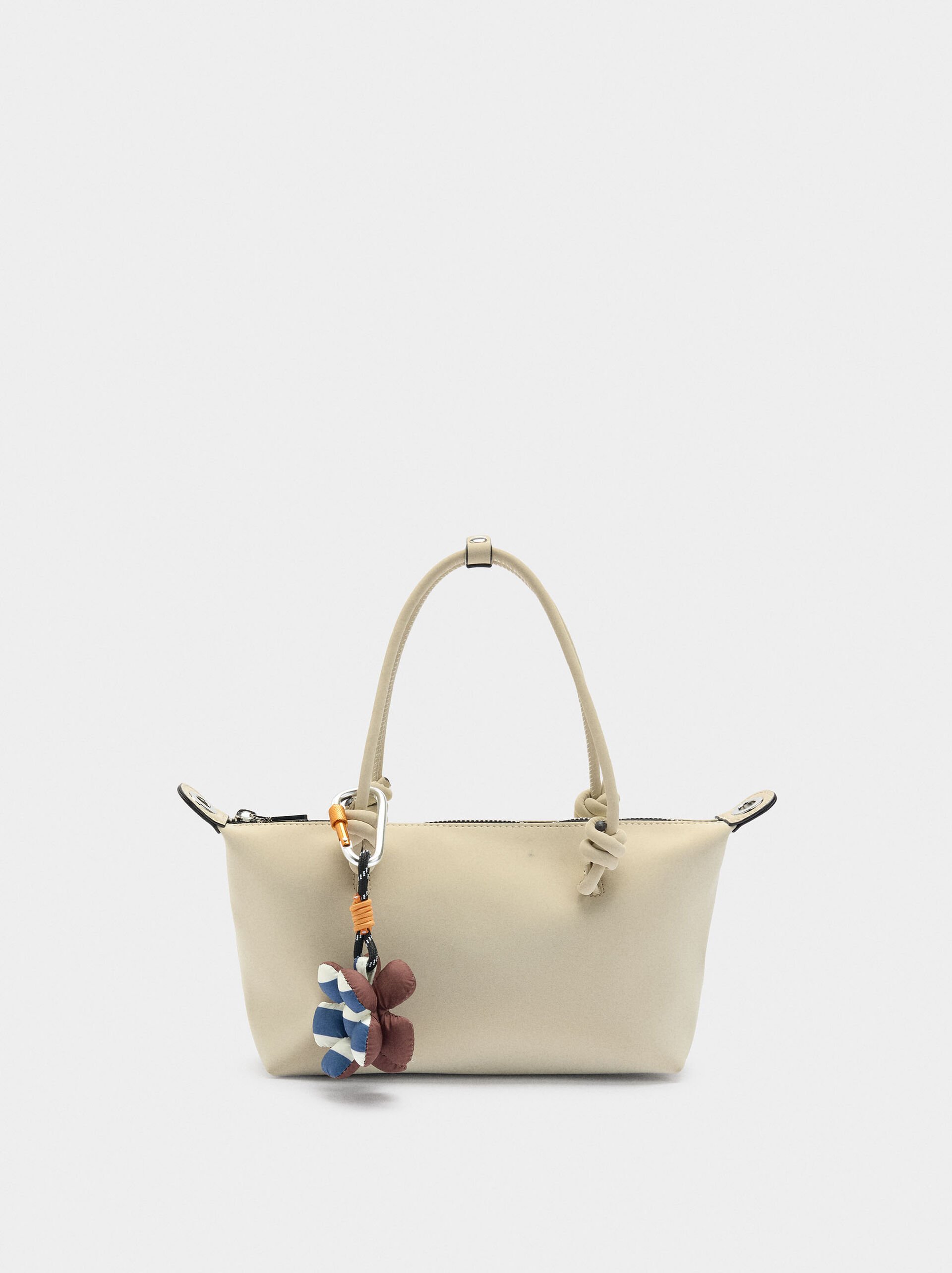 Mala tote textura suave com penduro S image number 0.0