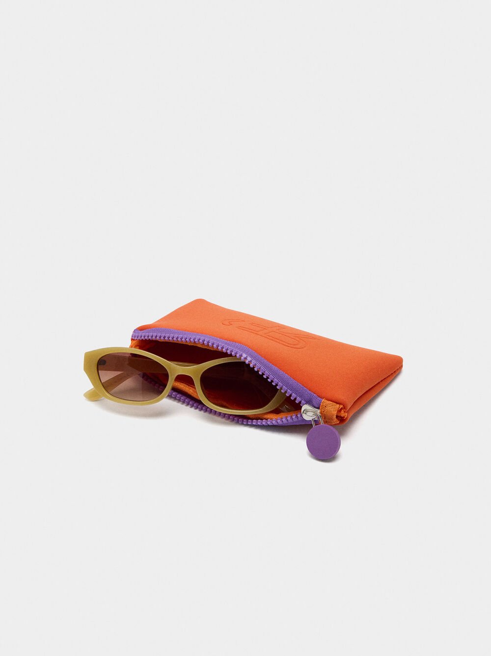 Elongated sunglasses