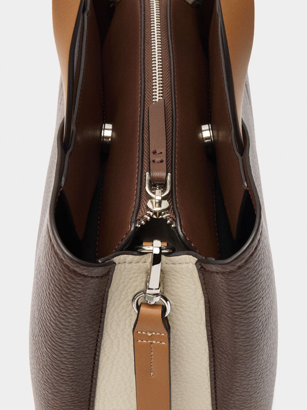 Tote bag with color block