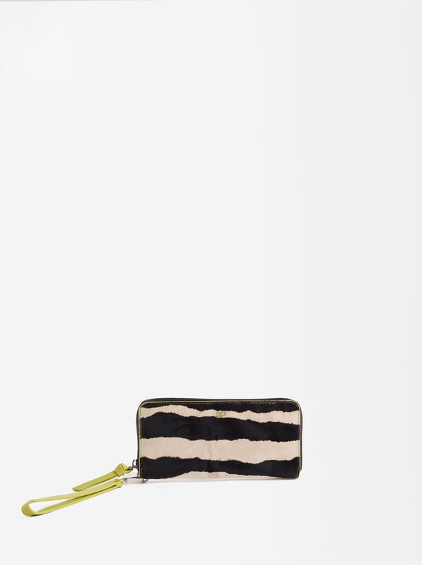 Leather wallet with zipper