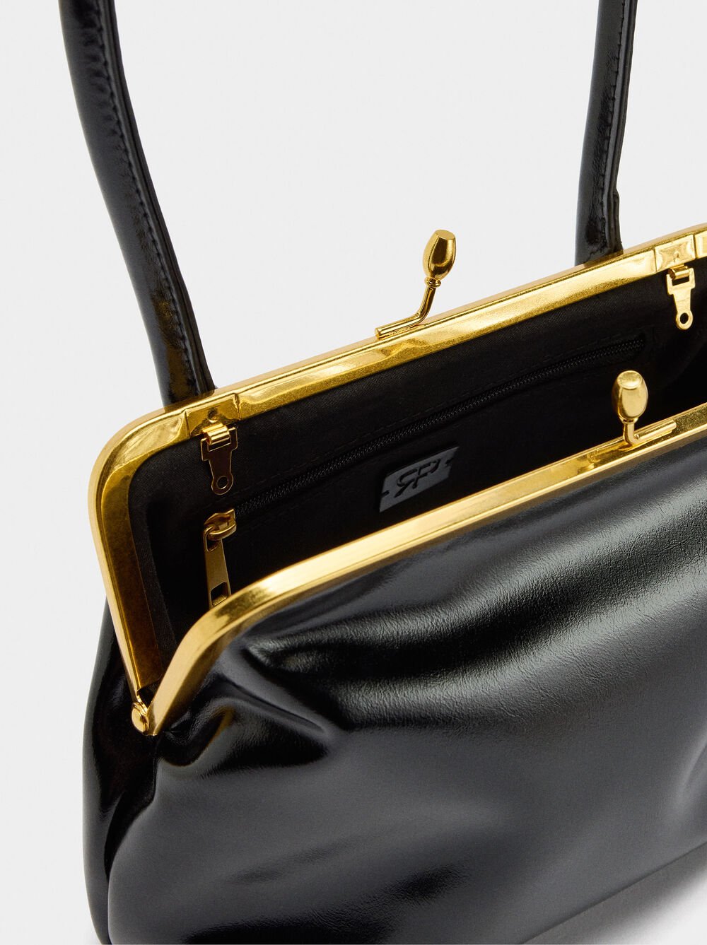 Party bag with kiss-lock closure