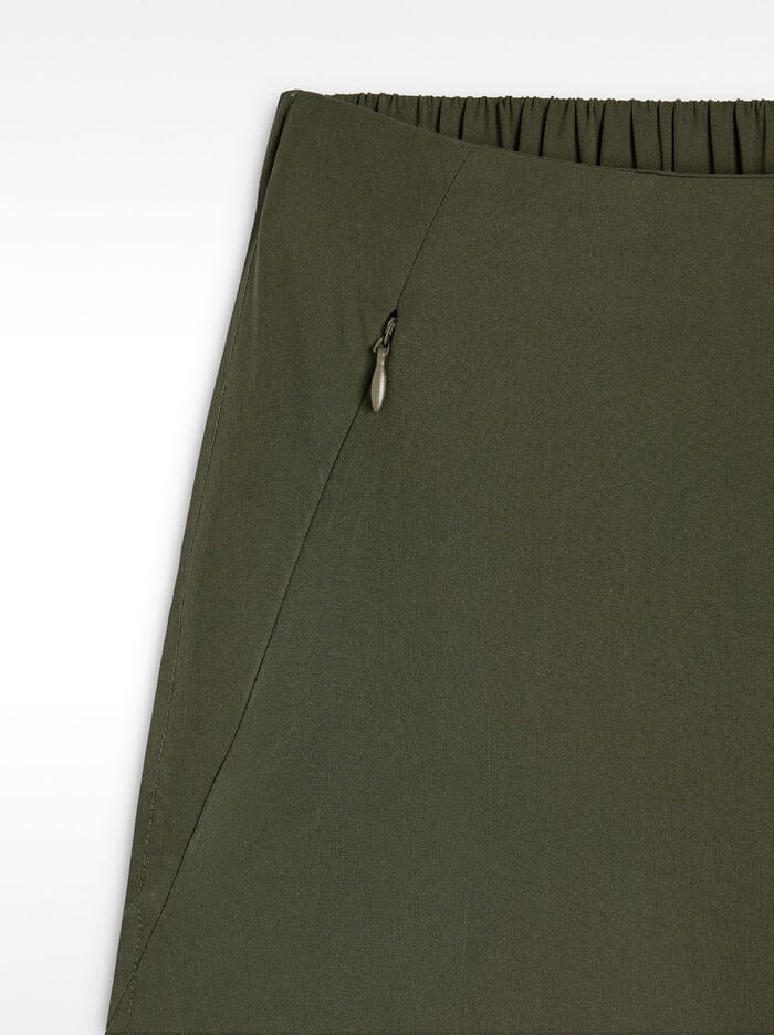 Pantalón bolsillos con cremallera