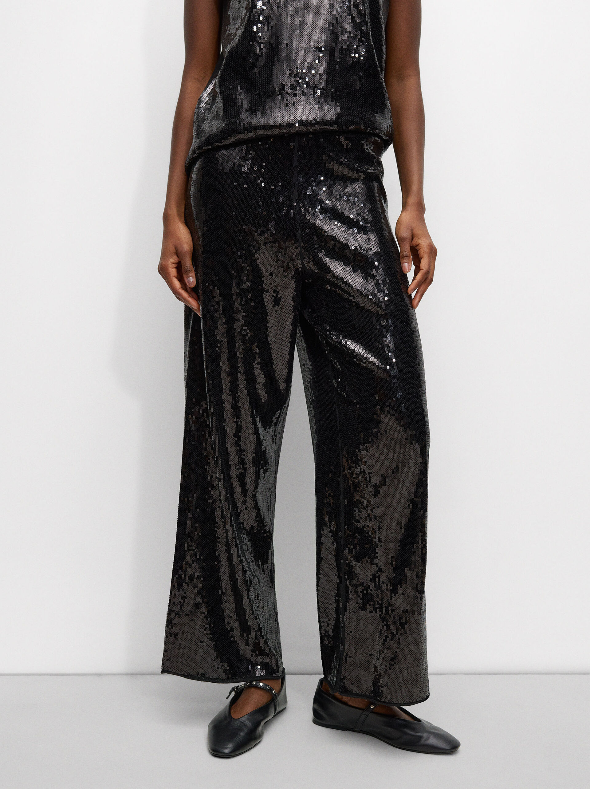 Knit trousers with sequins image number 1.0
