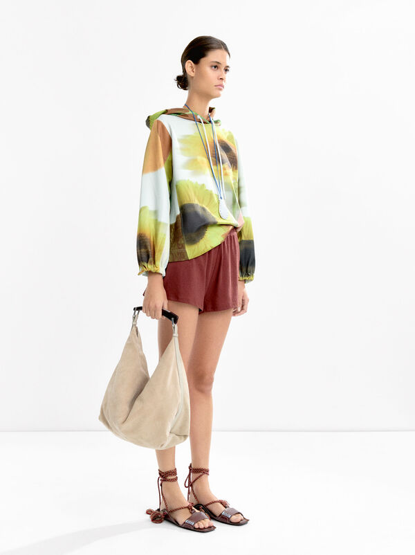 Floral print sweatshirt