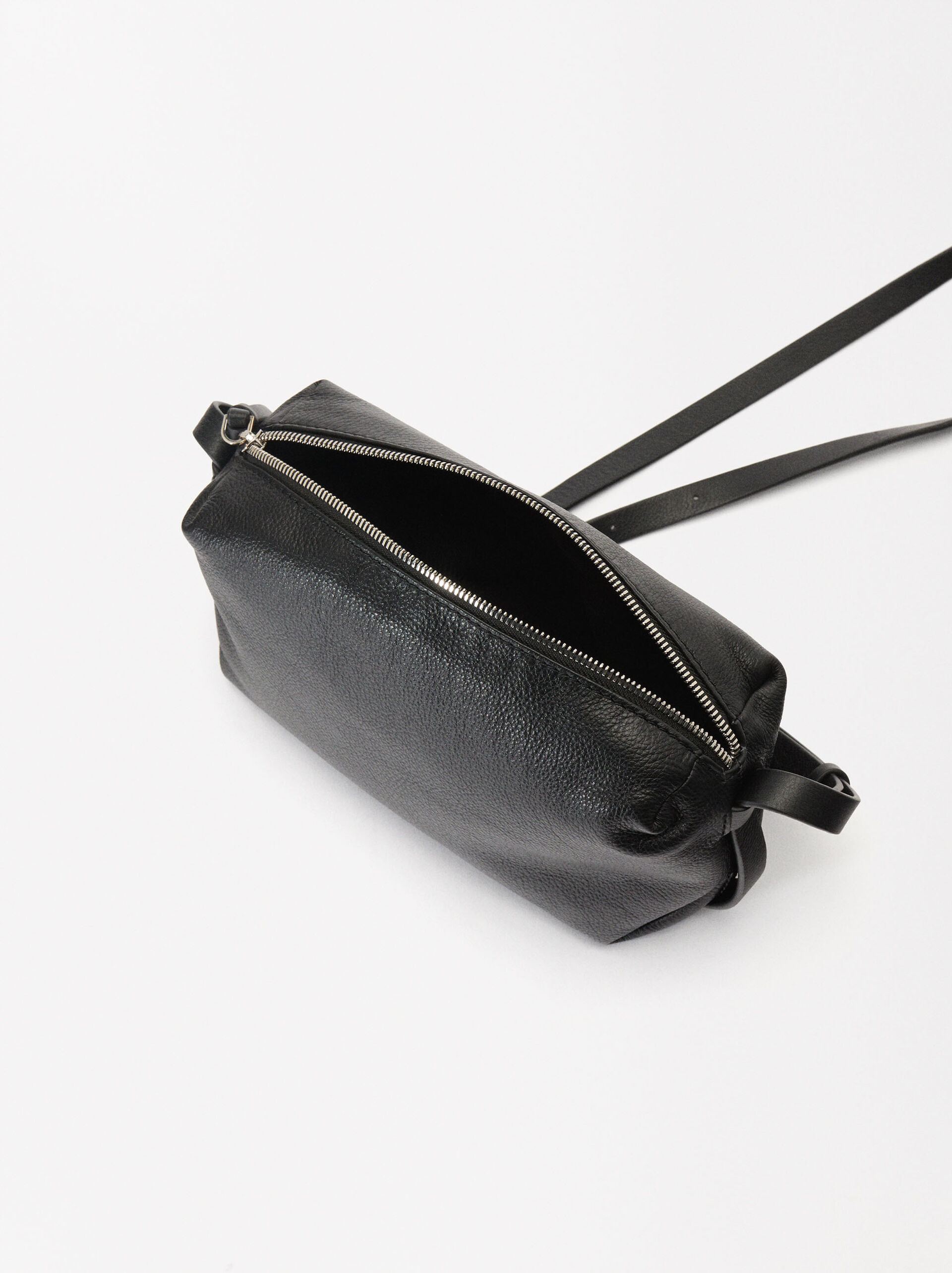 Personalized Leather Crossbag  image number 3.0