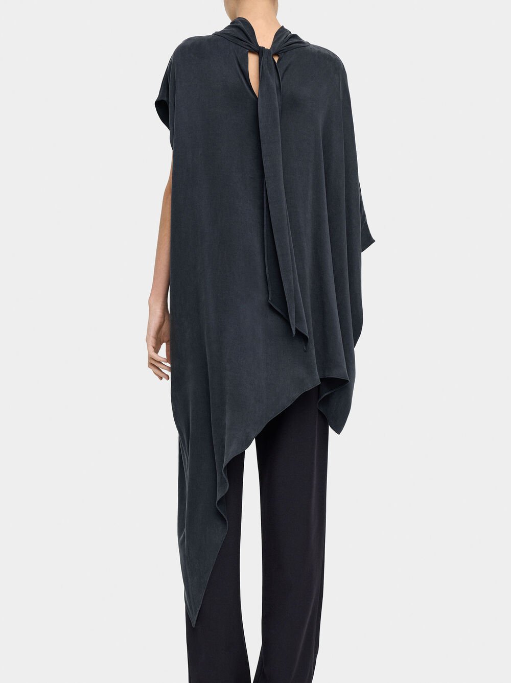 Short asymmetric dress