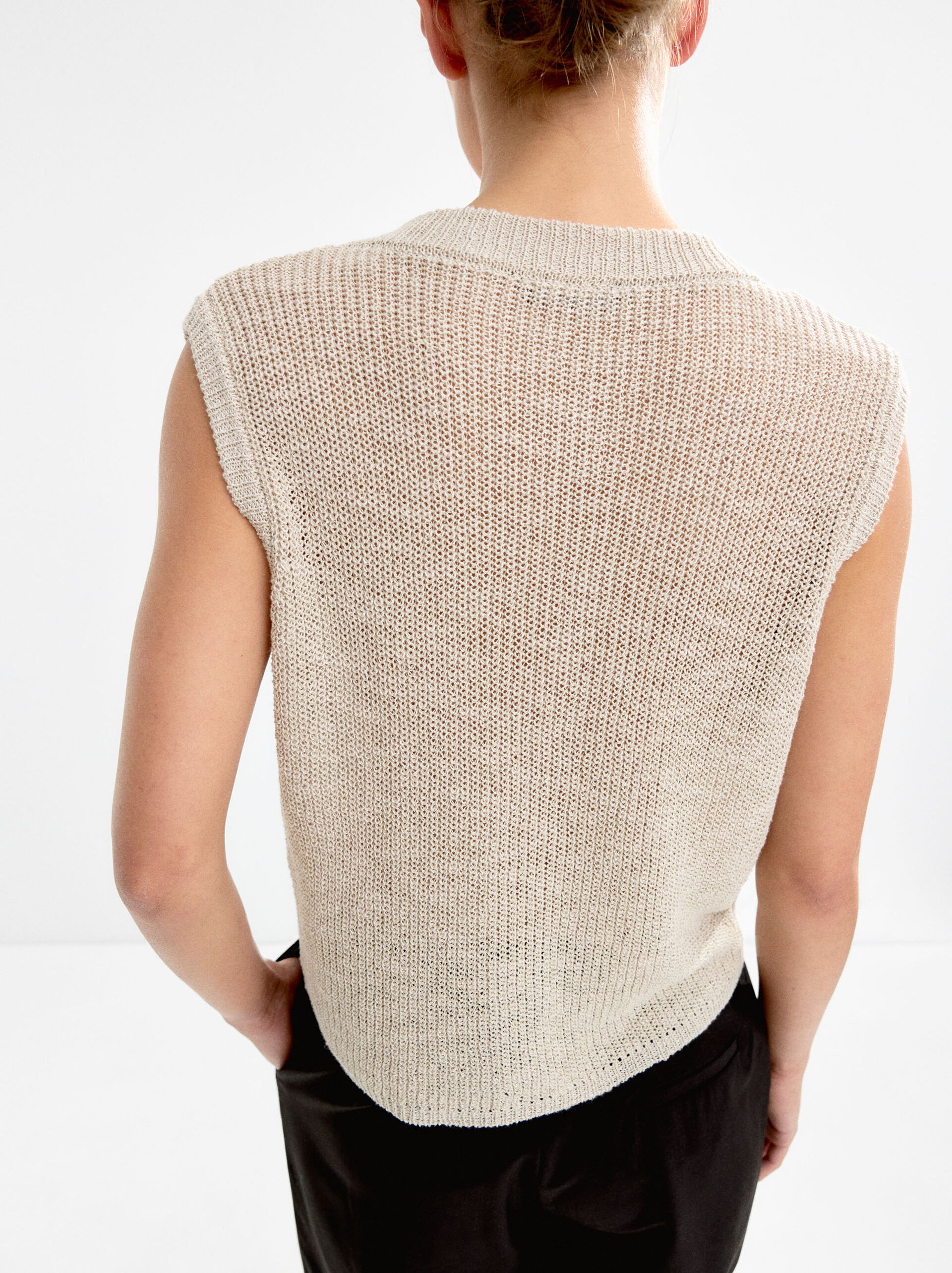Knit vest with buttons image number 3.0