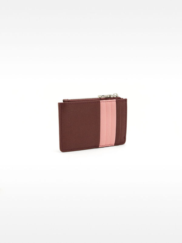 Basic cardholder contrasting colors