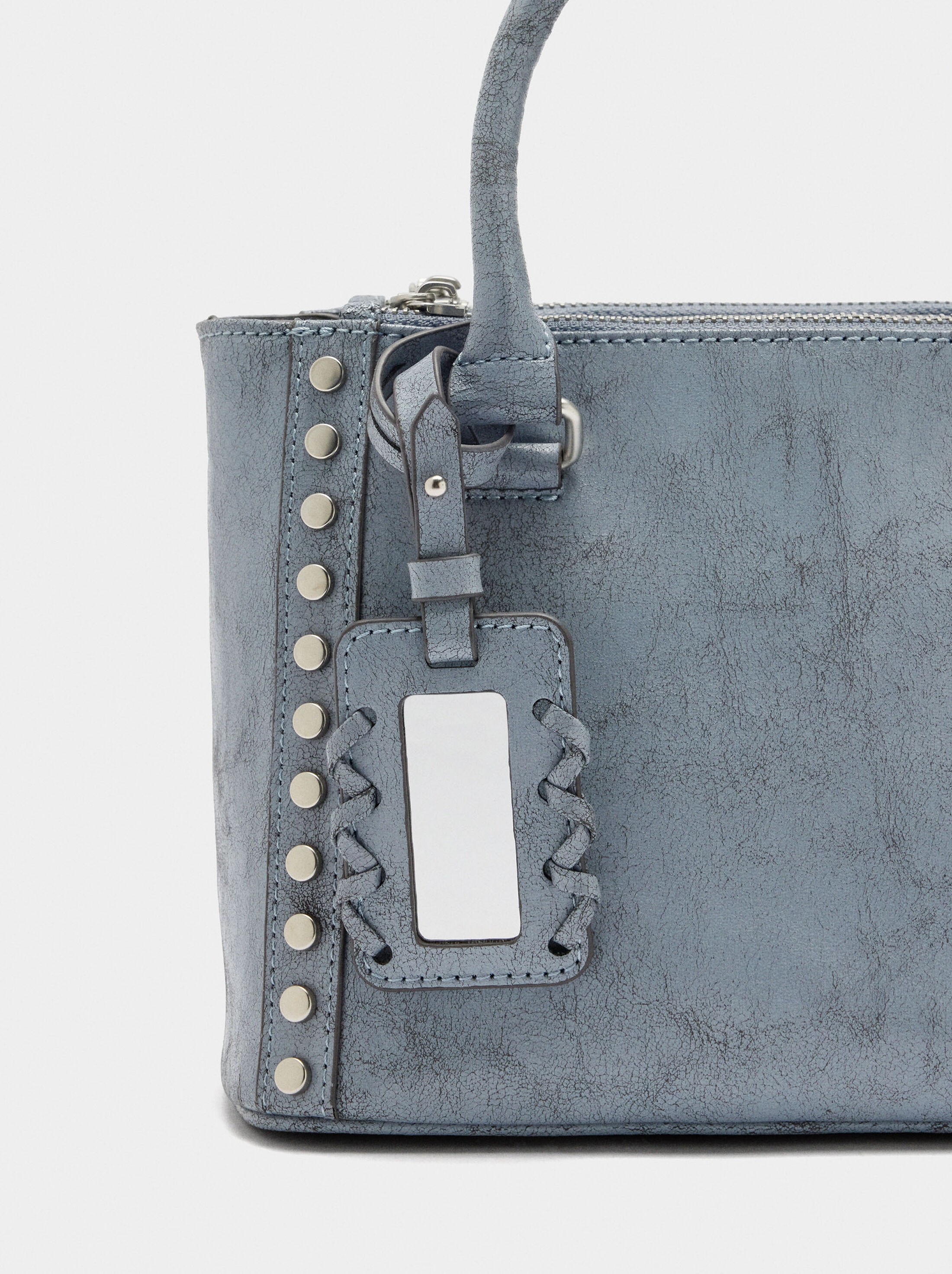 Mala tote com tachas image number 2.0