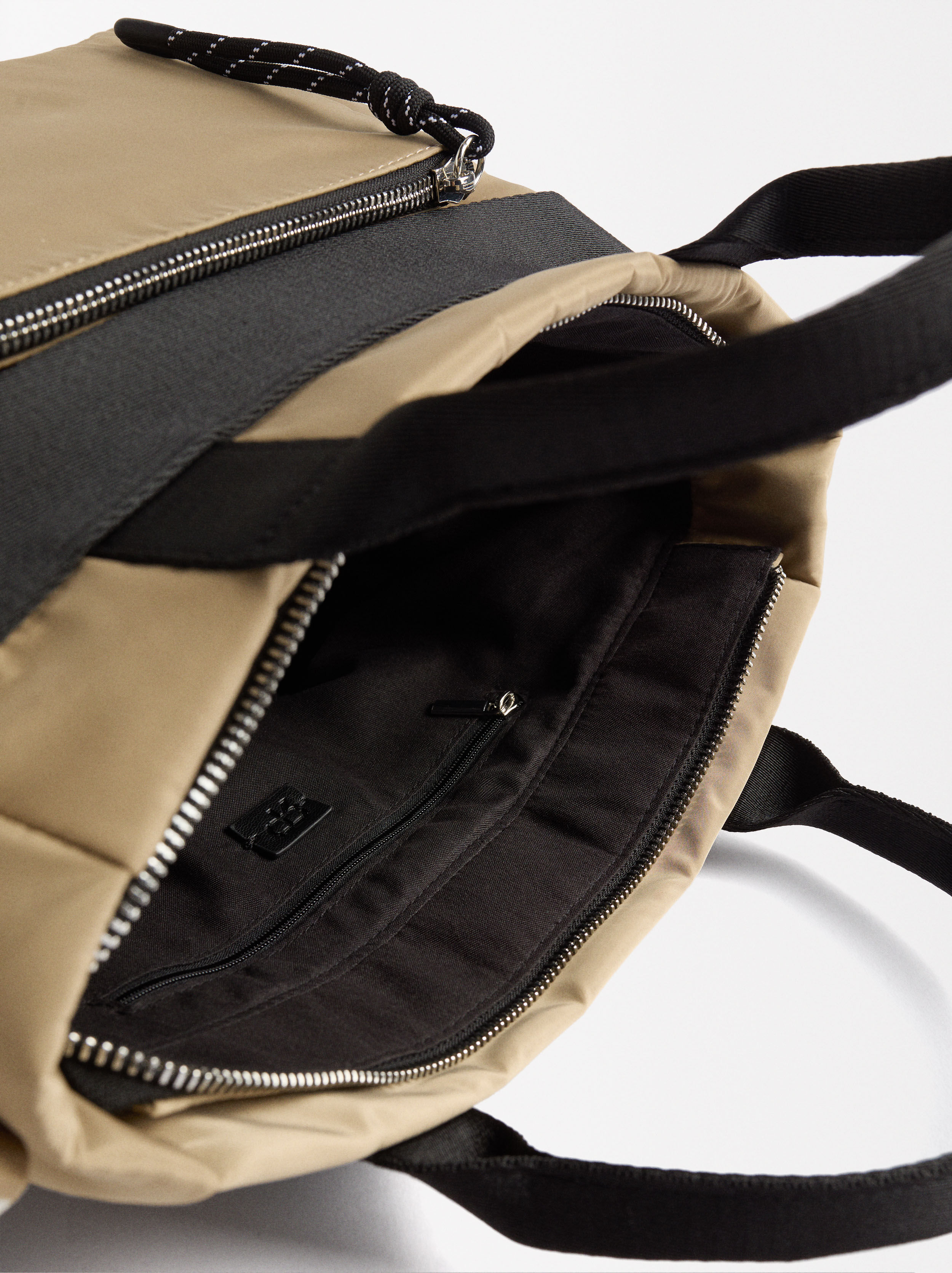 Nylon tote with pockets outlet