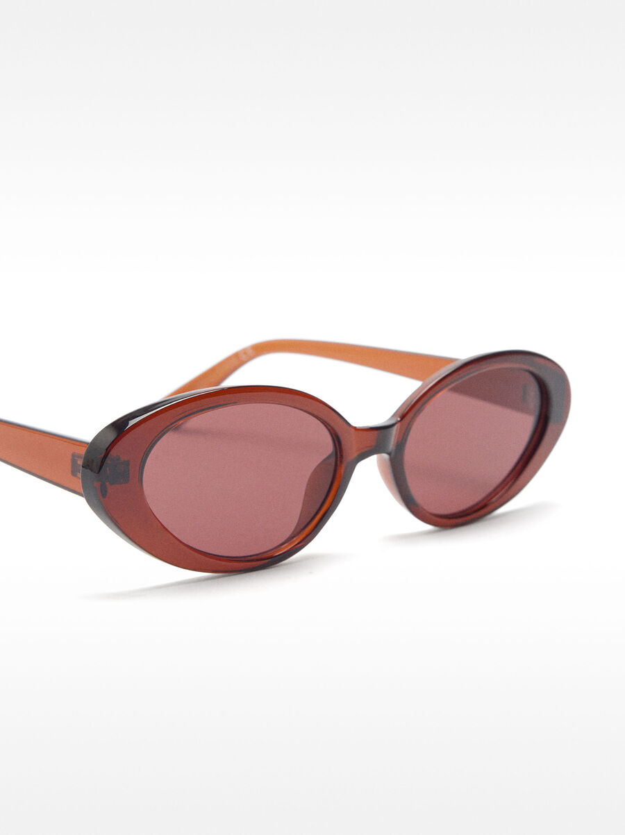 Oval sunglasses
