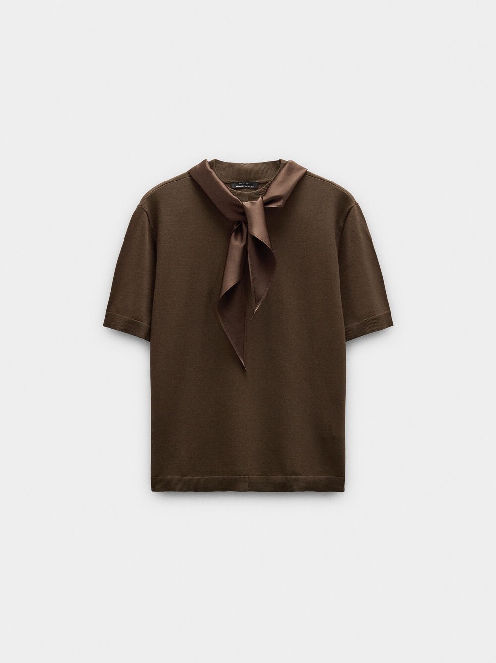 Knitted sweater with scarf