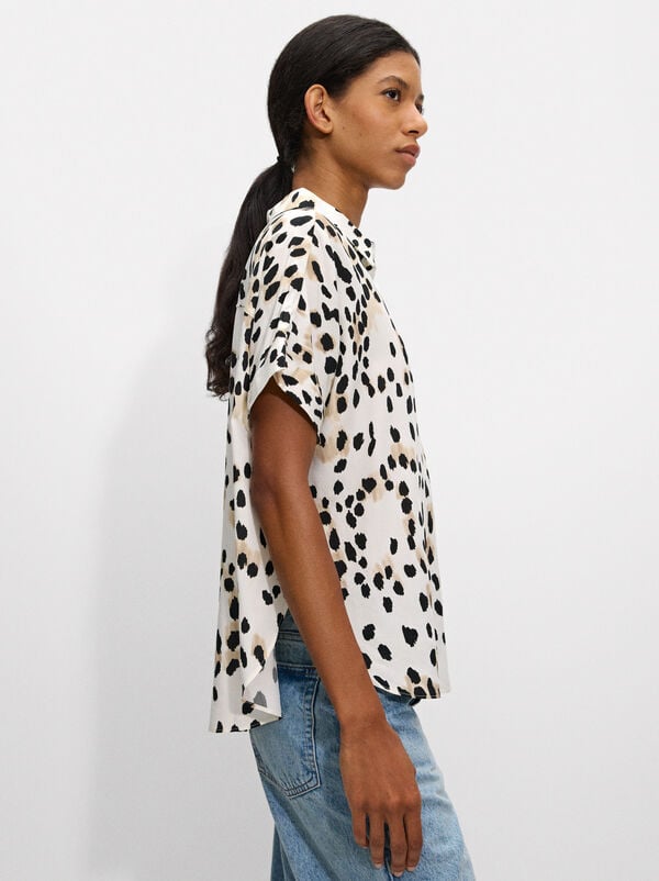 Short sleeve printed shirt