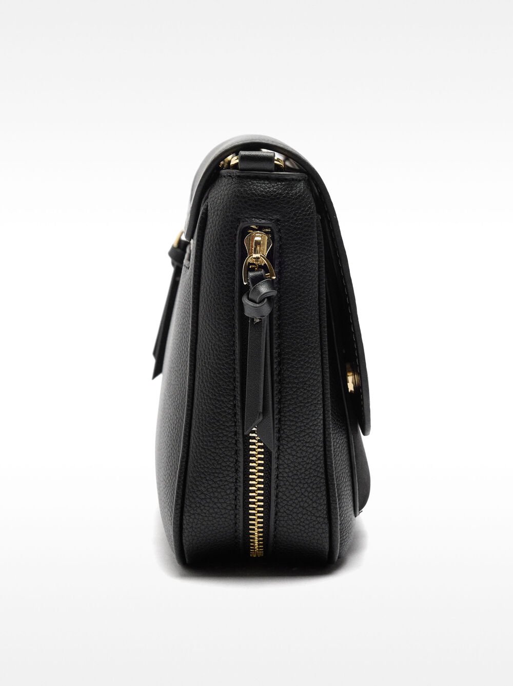 Bolso bandolera extensible con solapa
