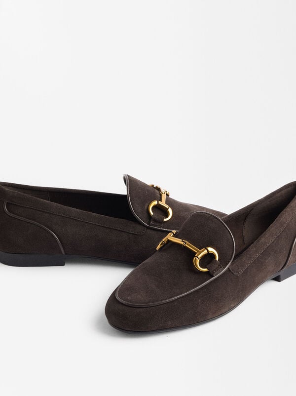 Leather loafers with buckle