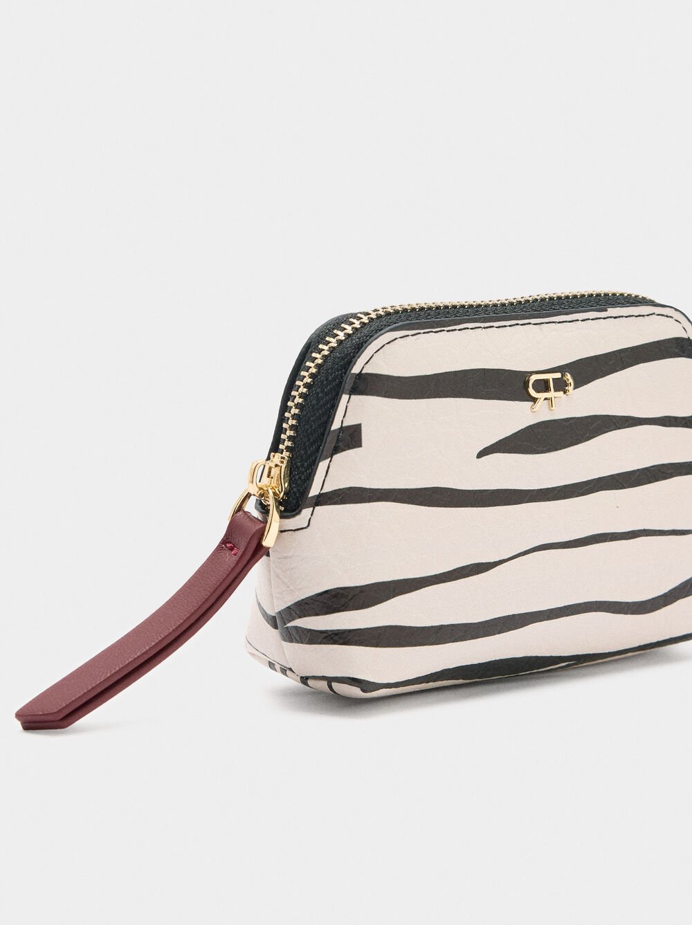 Printed animal coin purse