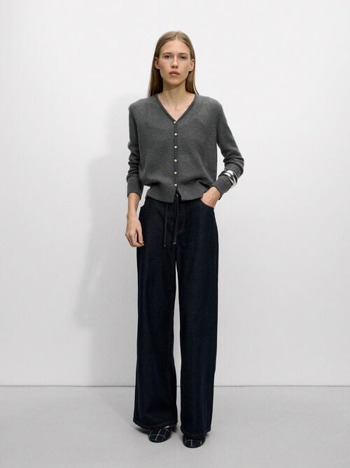 Knitted wool cardigan