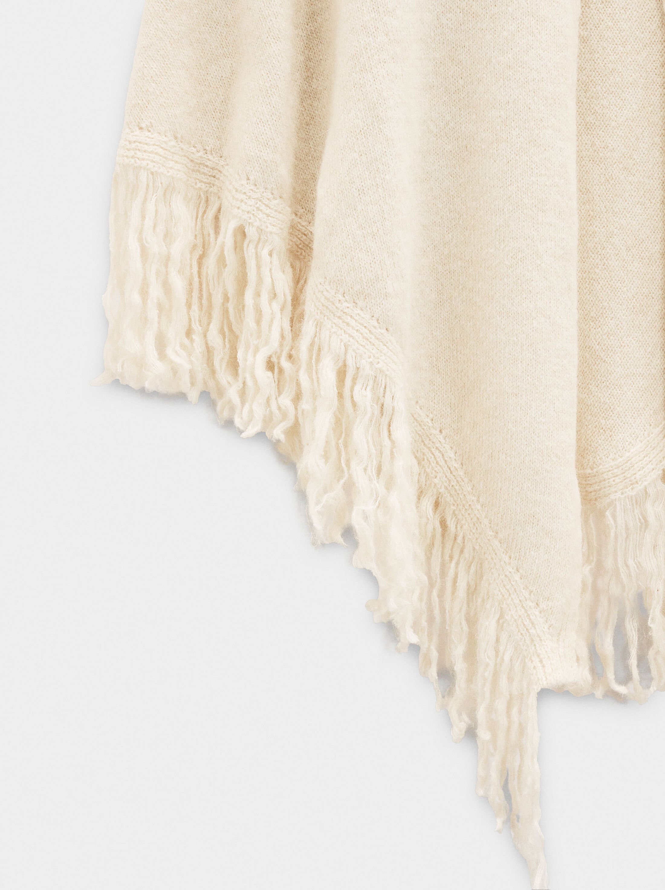 Long shawl with fringes image number 2.0