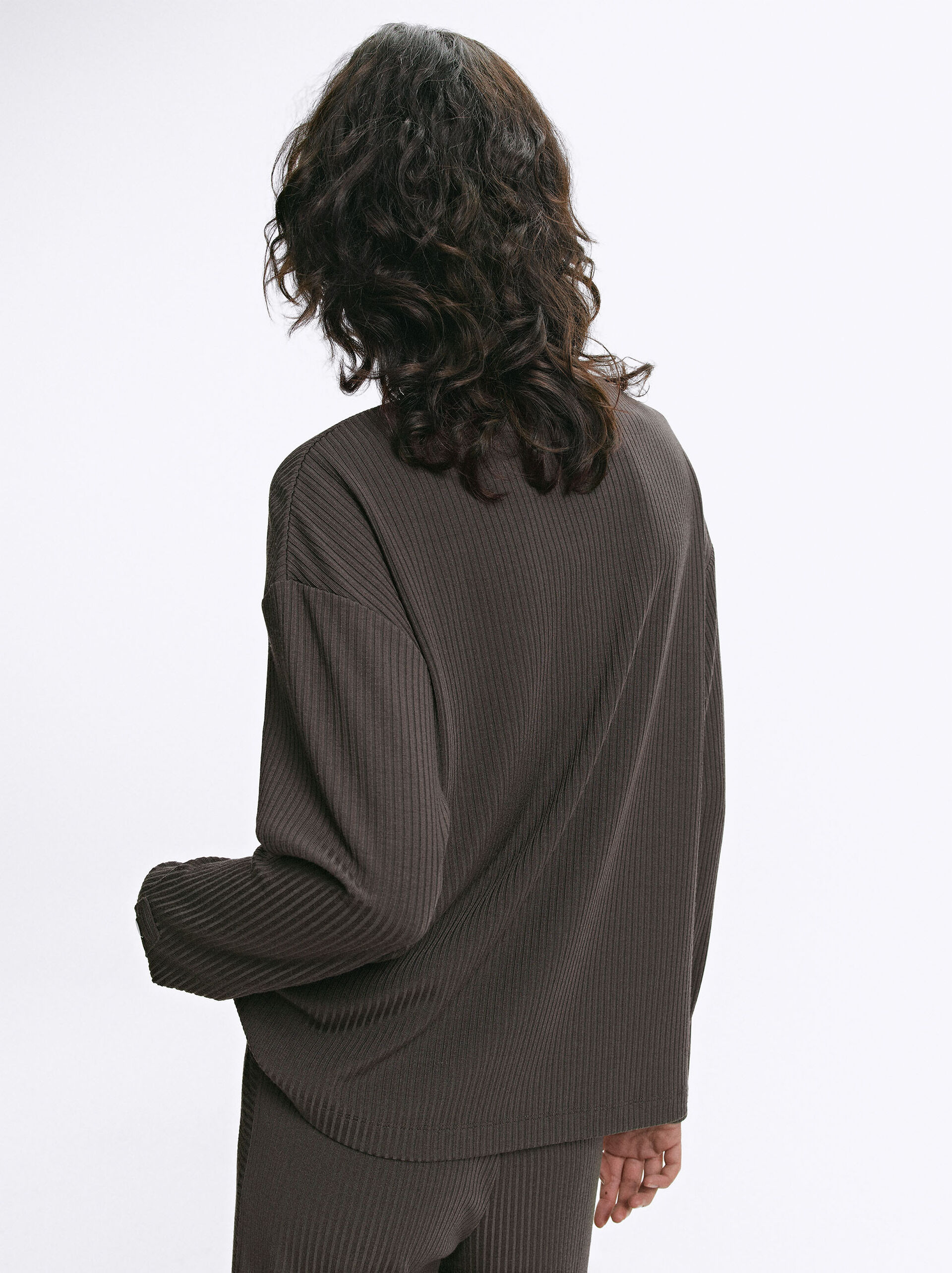 V-Ausschnitt-Sweater image number 3.0