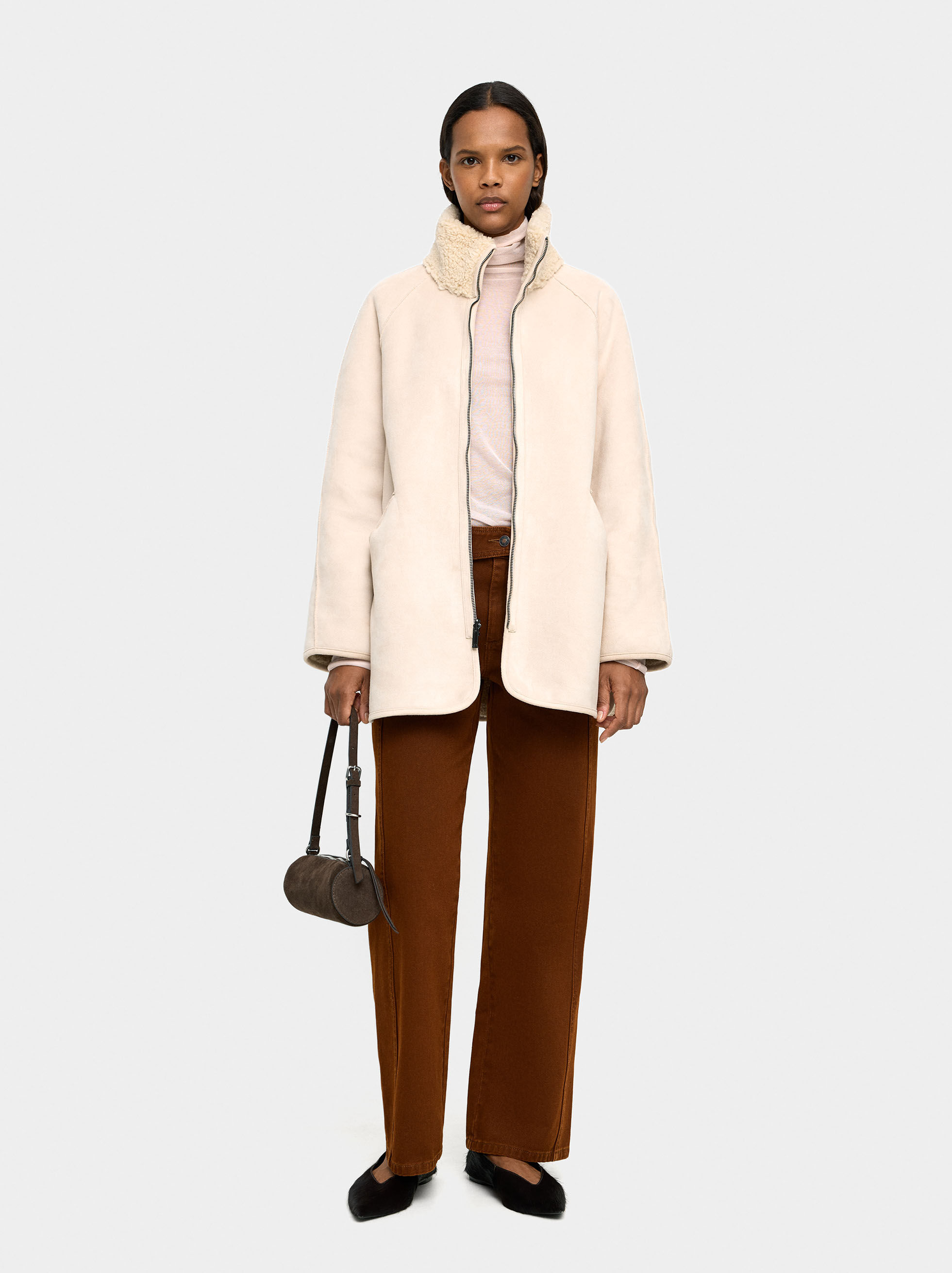 Reversible jacket with sherpa effect Beige | Parfois Reversible jacket with sherpa effect Beige | Parfois