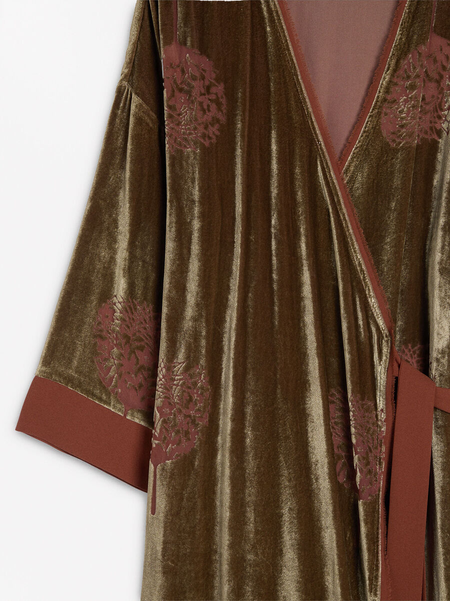 Velvet printed kimono