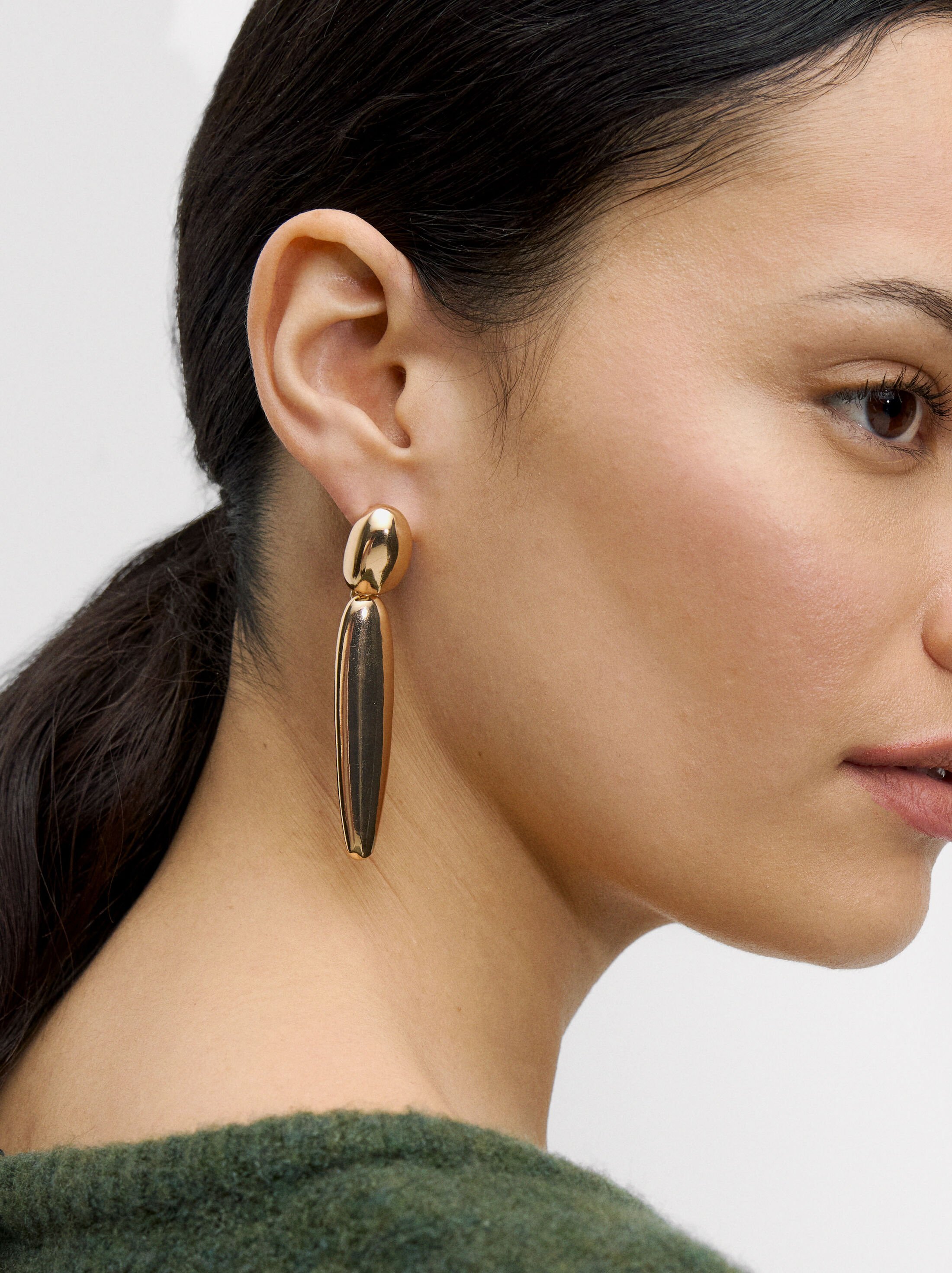 Elongated earrings image number 1.0