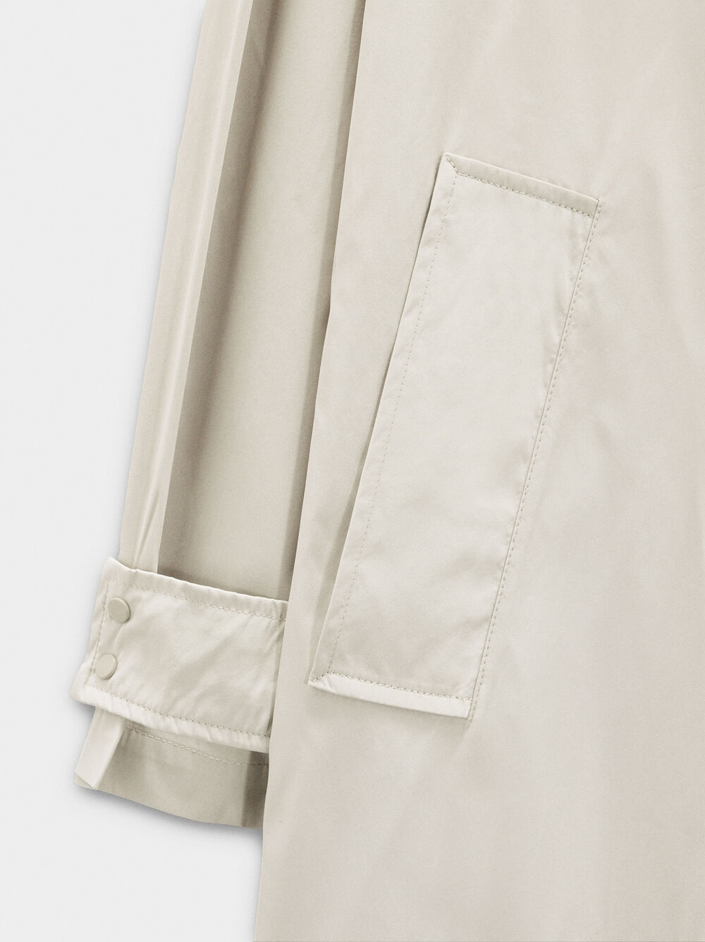 Light parka with hood