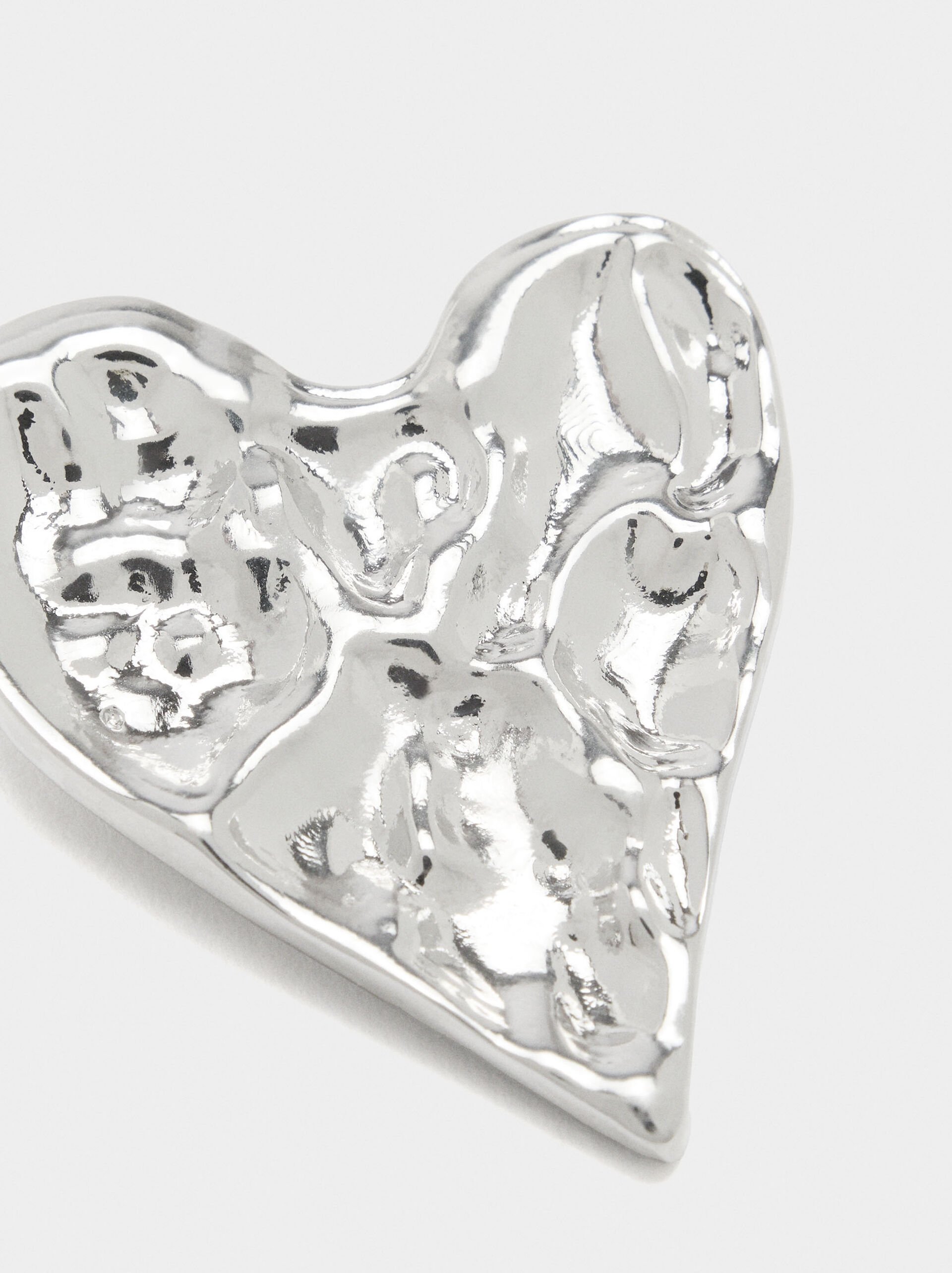 Brooch with heart image number 1.0