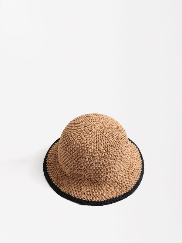 Knitted bucket hat